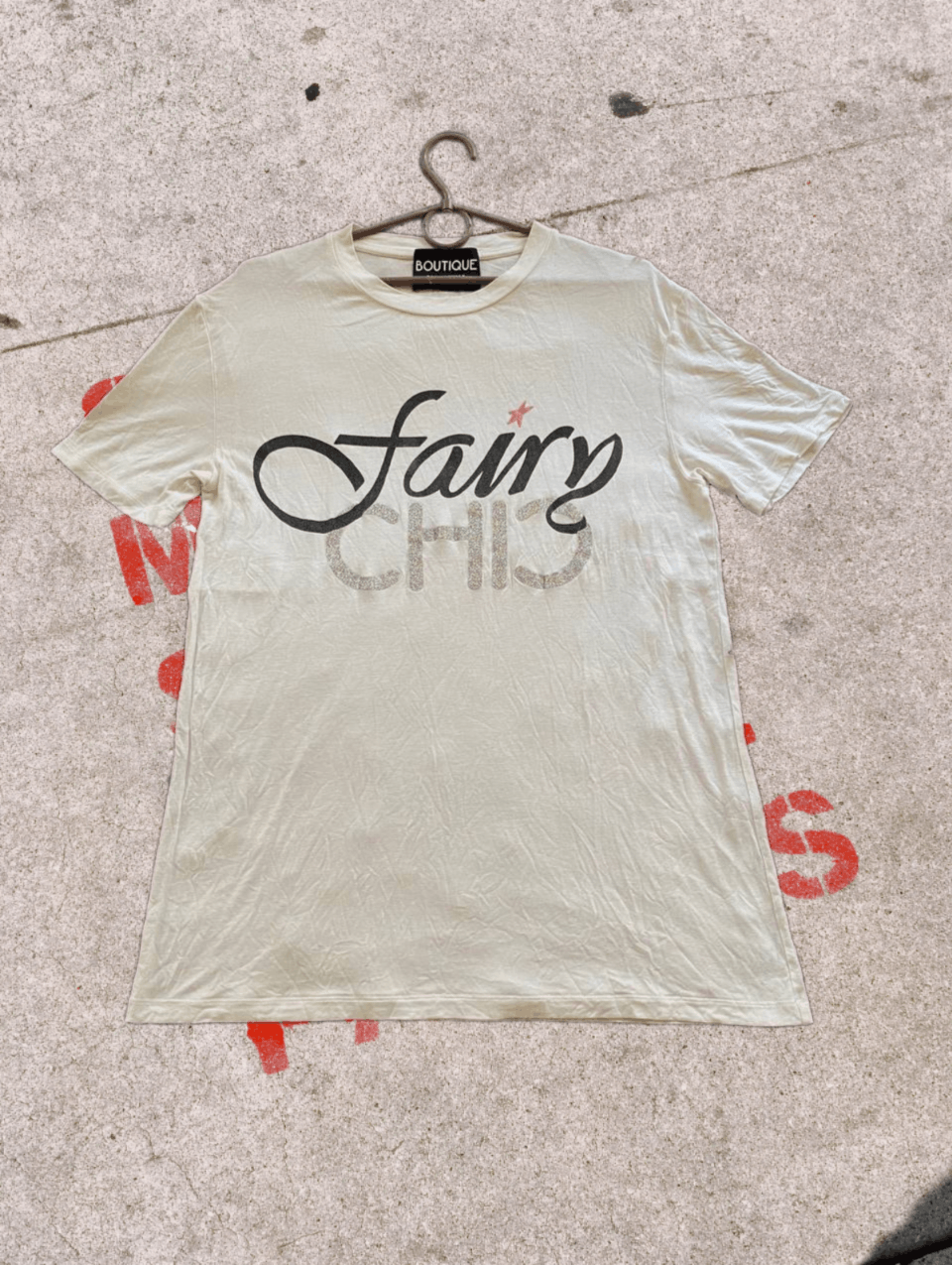 Moschino Moschino Couture Distressed Big Logo Print T-Shirt Size US S / EU 44-46 / 1 - 1 Thumbnail