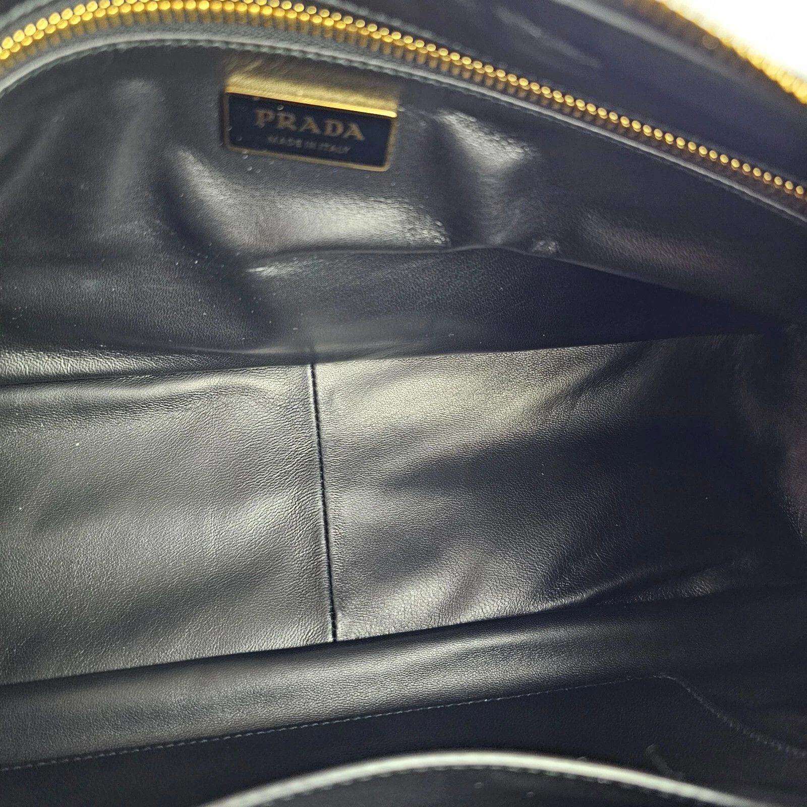 Prada PRADA Aimee Black Leather Shoulder Bag New And Authentic Size ONE SIZE - 4 Thumbnail