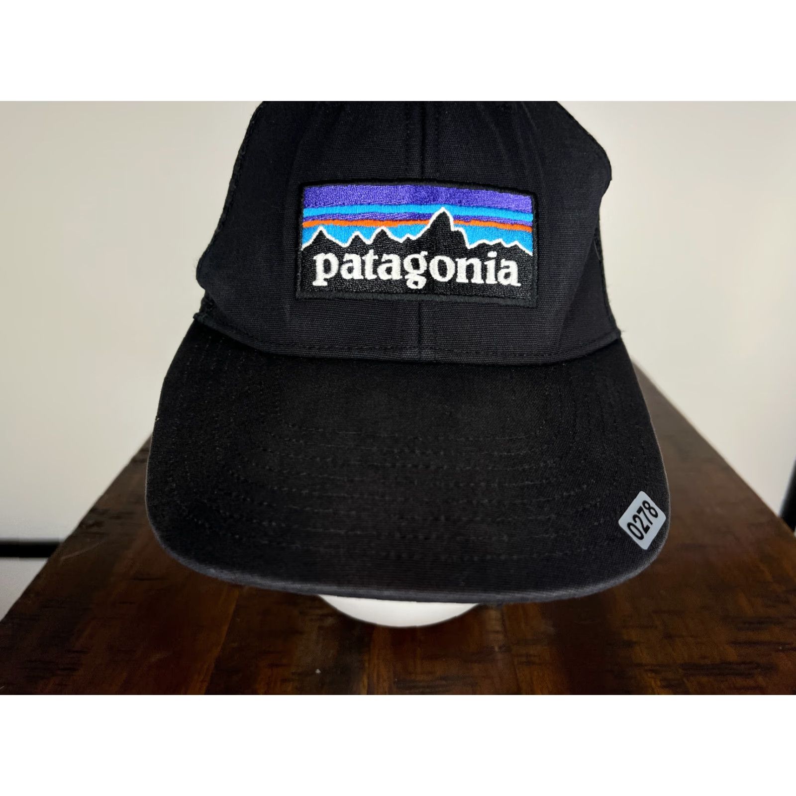 Patagonia Patagonia Hat Cap Snap Back Adult One Size Black Embroidered Trucker Fitz Roy Hat Cap Trucker Adult One Size Black Embroidered Fitz Roy Patagonia Mens Size ONE SIZE - 3 Thumbnail