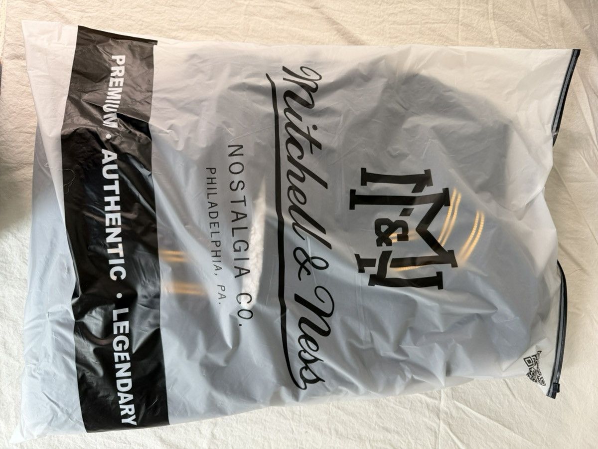 Mitchell & Ness × Supreme Supreme X Mitchell and Ness Satin Bomber jacket Size large Size US L / EU 52-54 / 3 - 3 Thumbnail