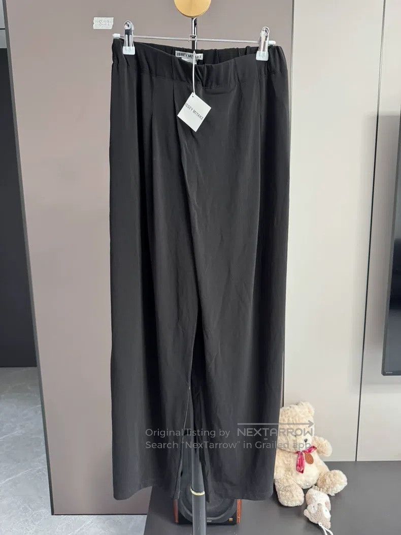 Issey Miyake Issey Miyake Main Line Flowy Casual Pants Size 25" / US 0 / IT 36 - 1 Thumbnail