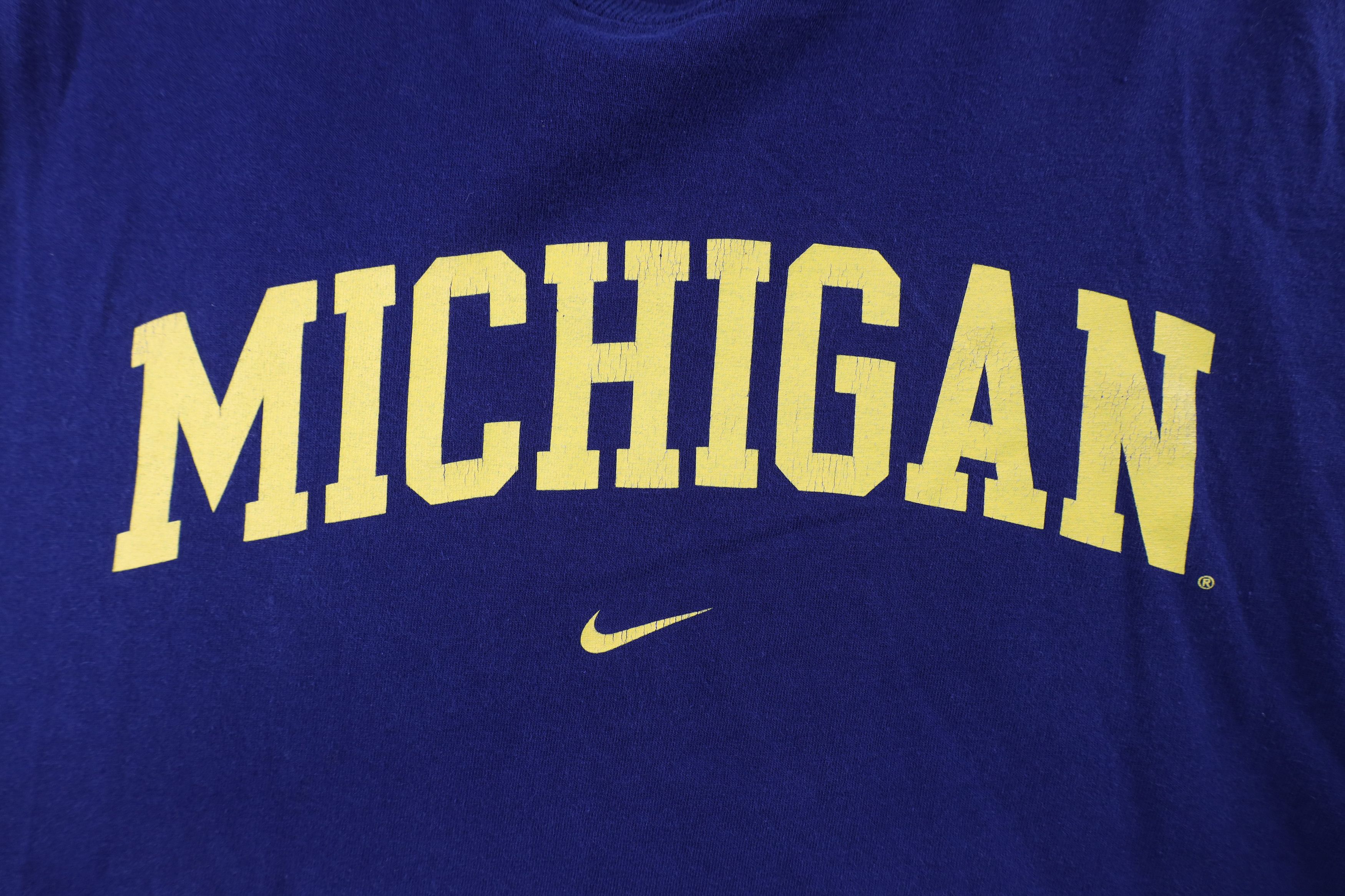 Nike × Vintage Vintage Nike Swoosh University of Michigan T-Shirt Blue Size US XL / EU 56 / 4 - 4 Thumbnail