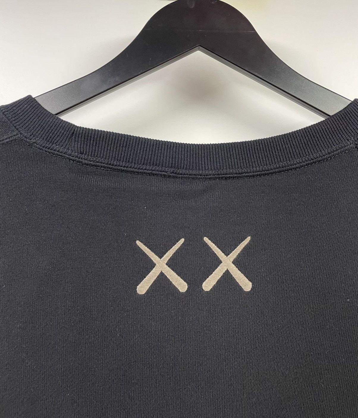 Kaws × Uniqlo 3XL Kaws x Uniqlo Black Long-sleeve Sweatshirt Size US XXL / EU 58 / 5 - 7 Thumbnail