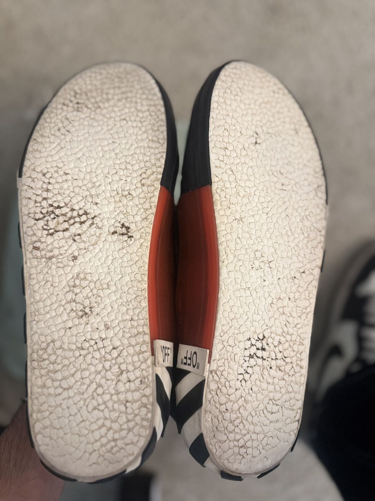 Off-White OFF WHITE VULCANISED LOW (UPDATED STRIPES) - 43 Size US 10 / EU 43 - 11 Thumbnail