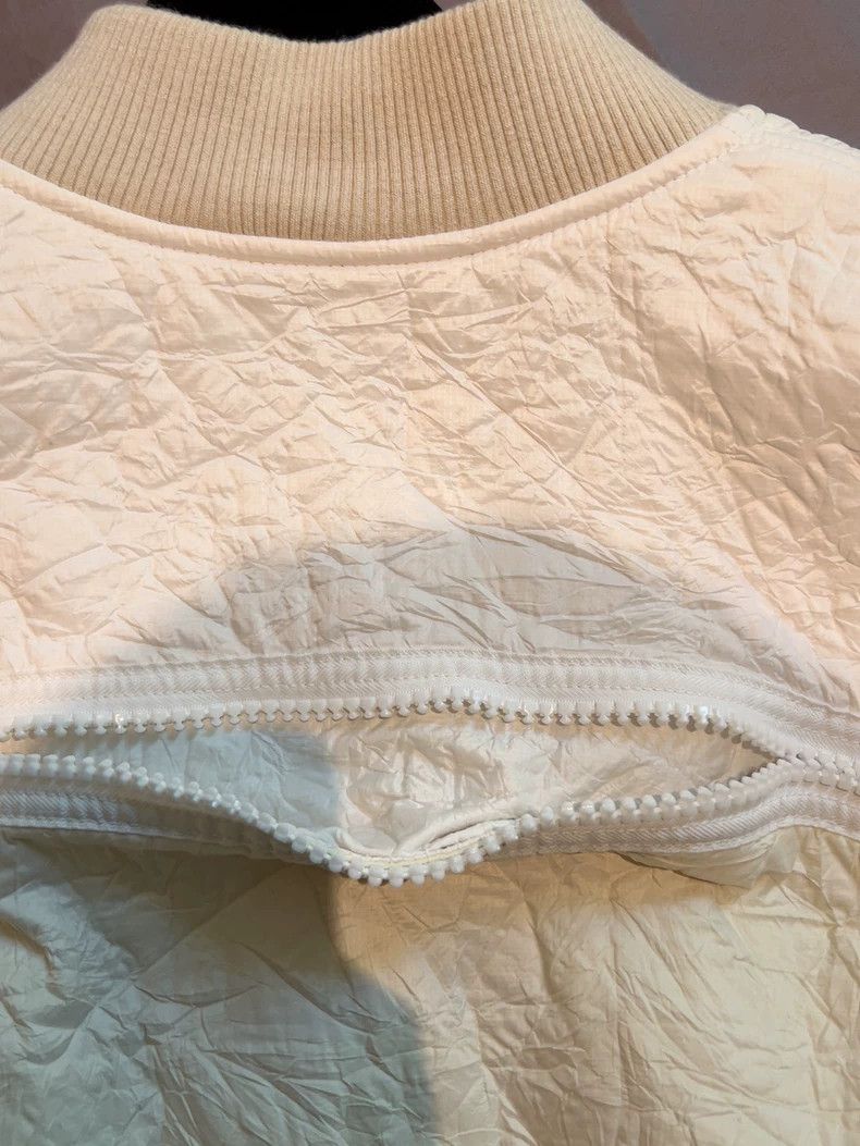 Dries Van Noten Dries van noten White pleat bomber 2502-Nextarrow Size US M / EU 48-50 / 2 - 7 Thumbnail