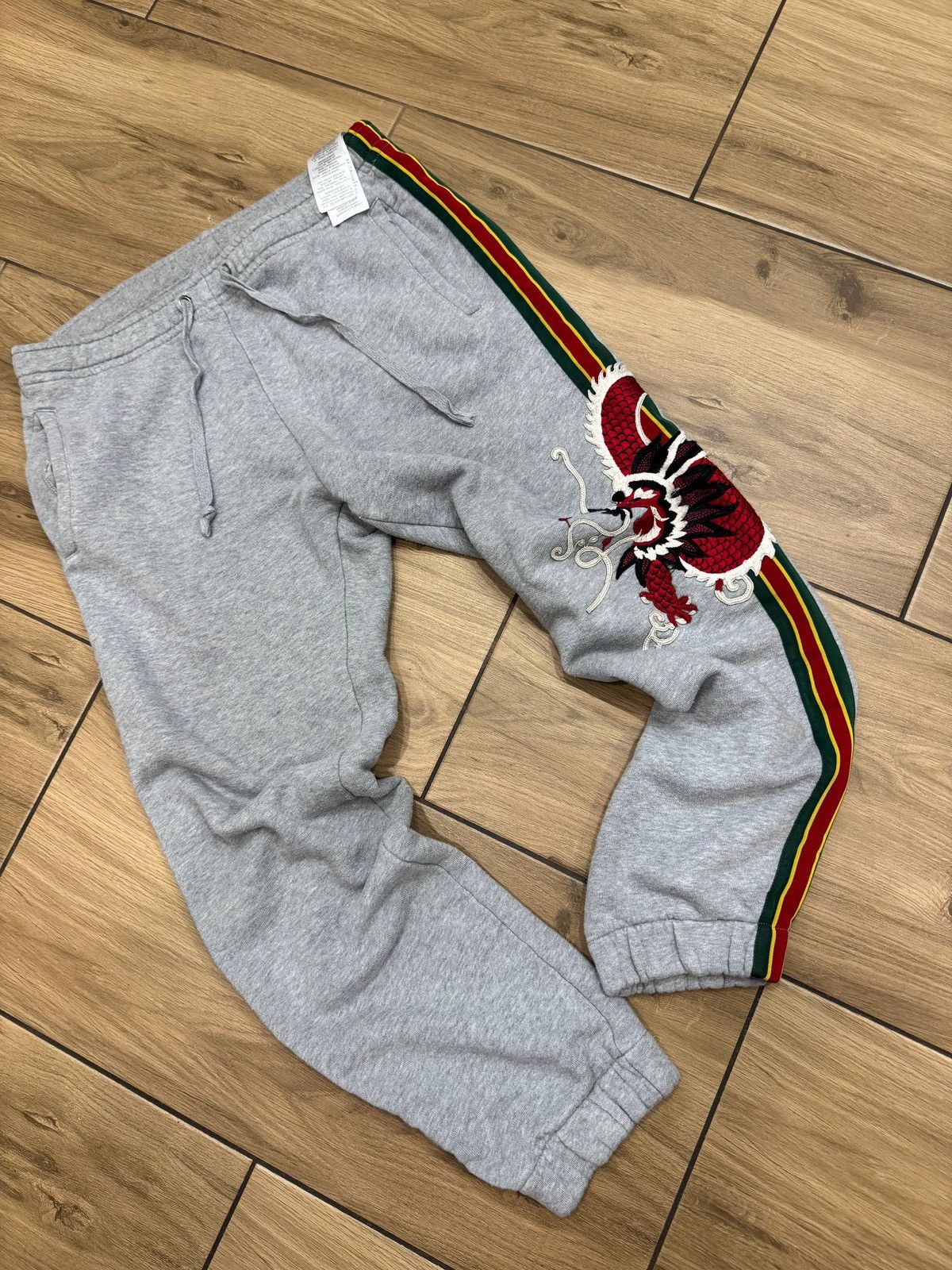 Gucci Gucci tiger grey sweatpants Size US 30 / EU 46 - 2 Thumbnail