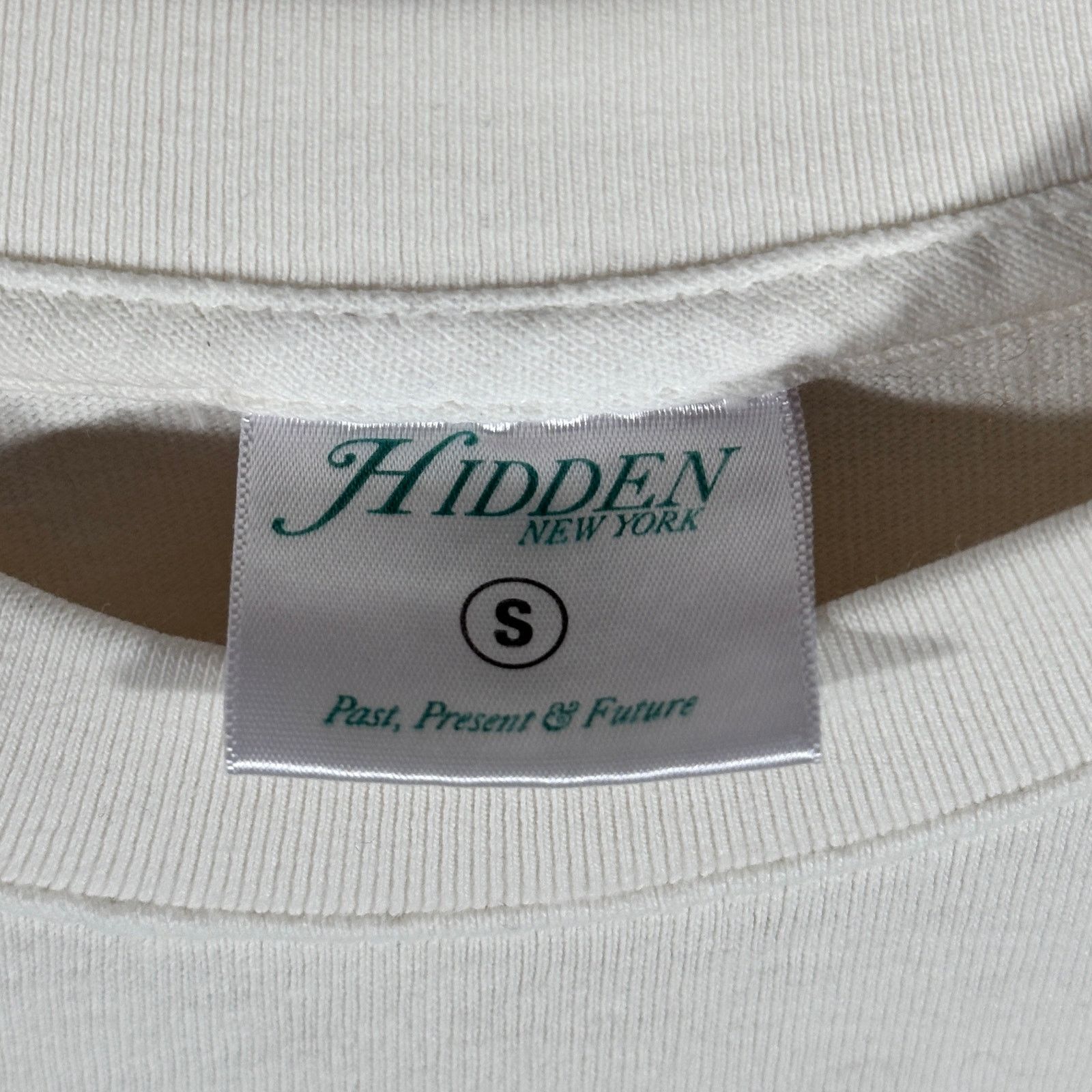 HIDDEN Hidden NY White 3-D Graphic Tee Size US S / EU 44-46 / 1 - 5 Thumbnail