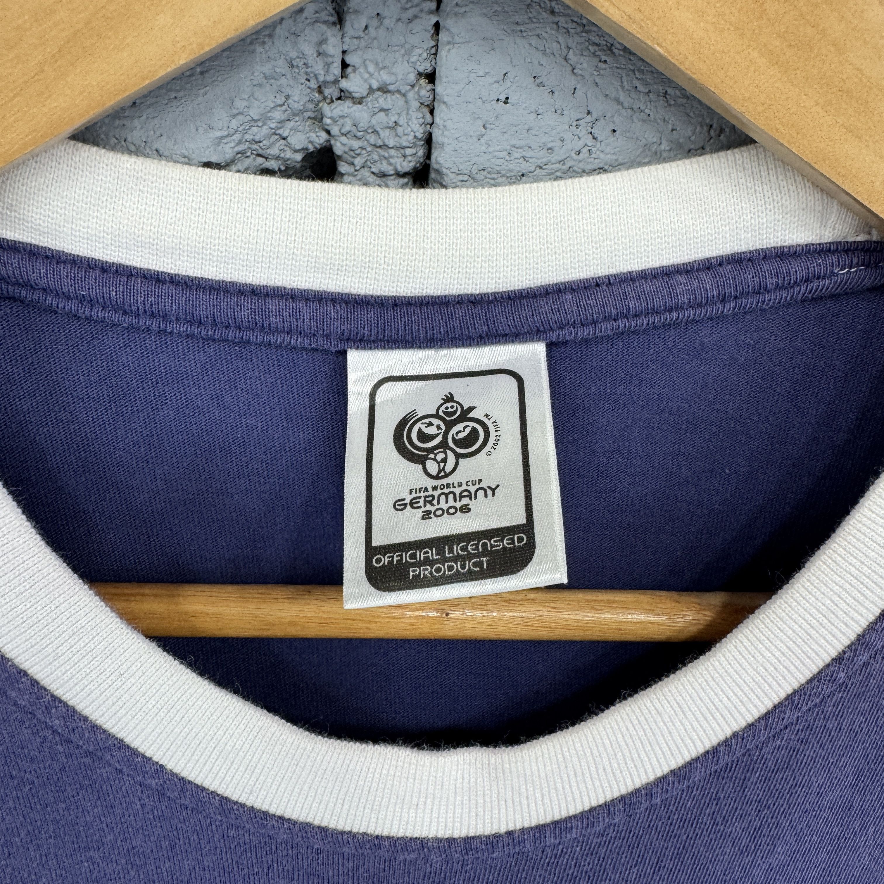 Vintage Vintage 00s Adidas Zidane 10 France Legend World Cup Tshirt Size US L / EU 52-54 / 3 - 5 Thumbnail