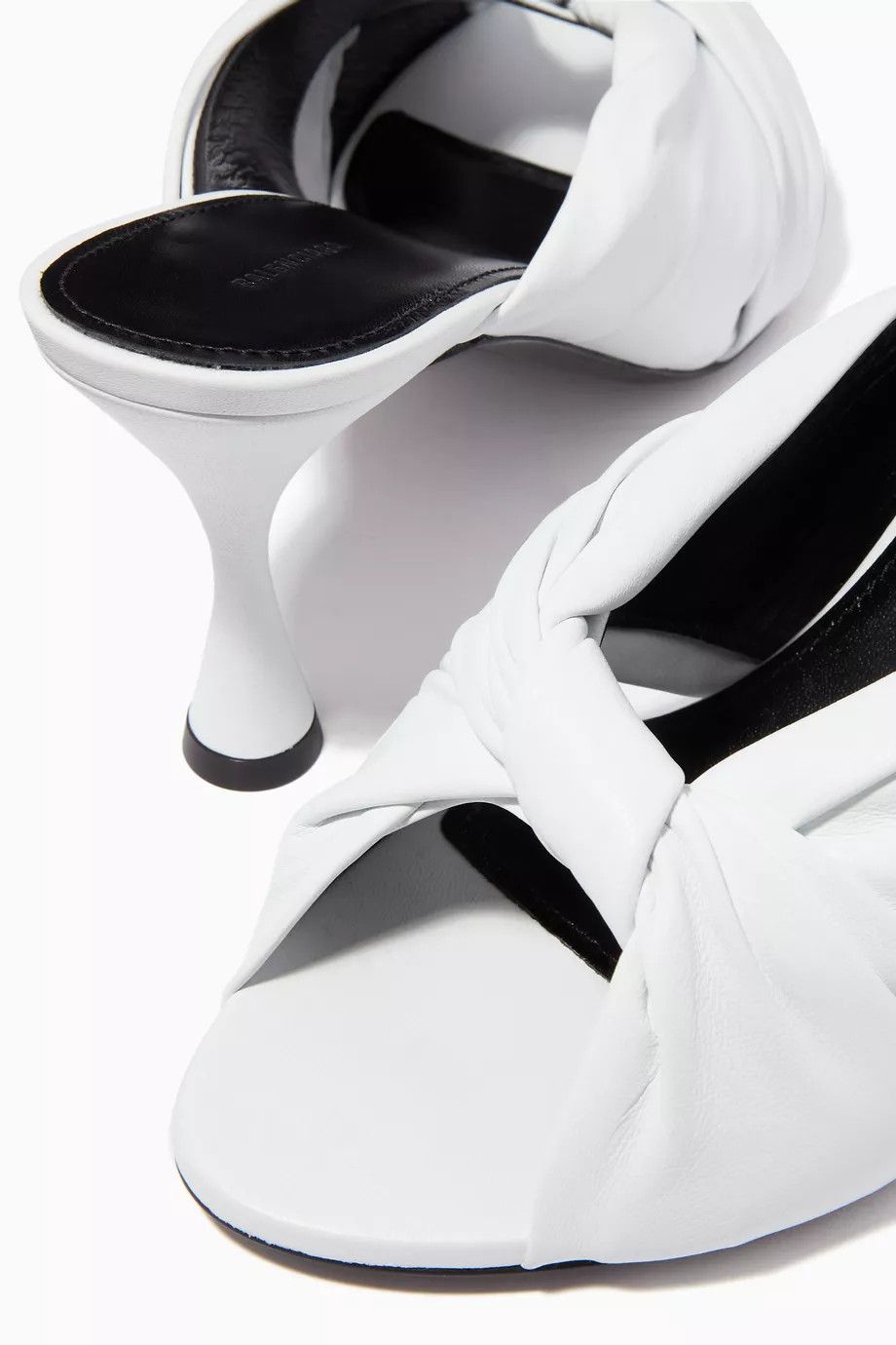 Balenciaga o1y0625 Leather Mules in White Size US 5 / IT 35 - 5 Thumbnail