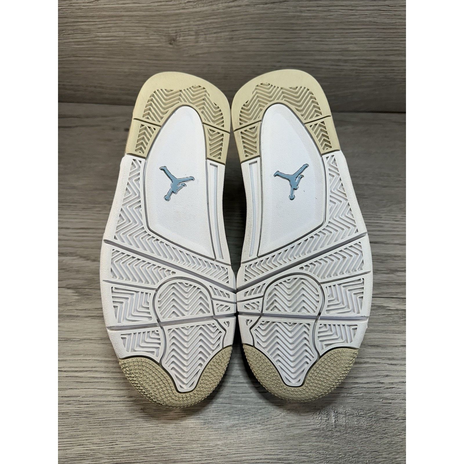 Jordan Brand Jordan 4 Retro Linen GS - Size 6y Size US 6 / EU 39 - 6 Thumbnail