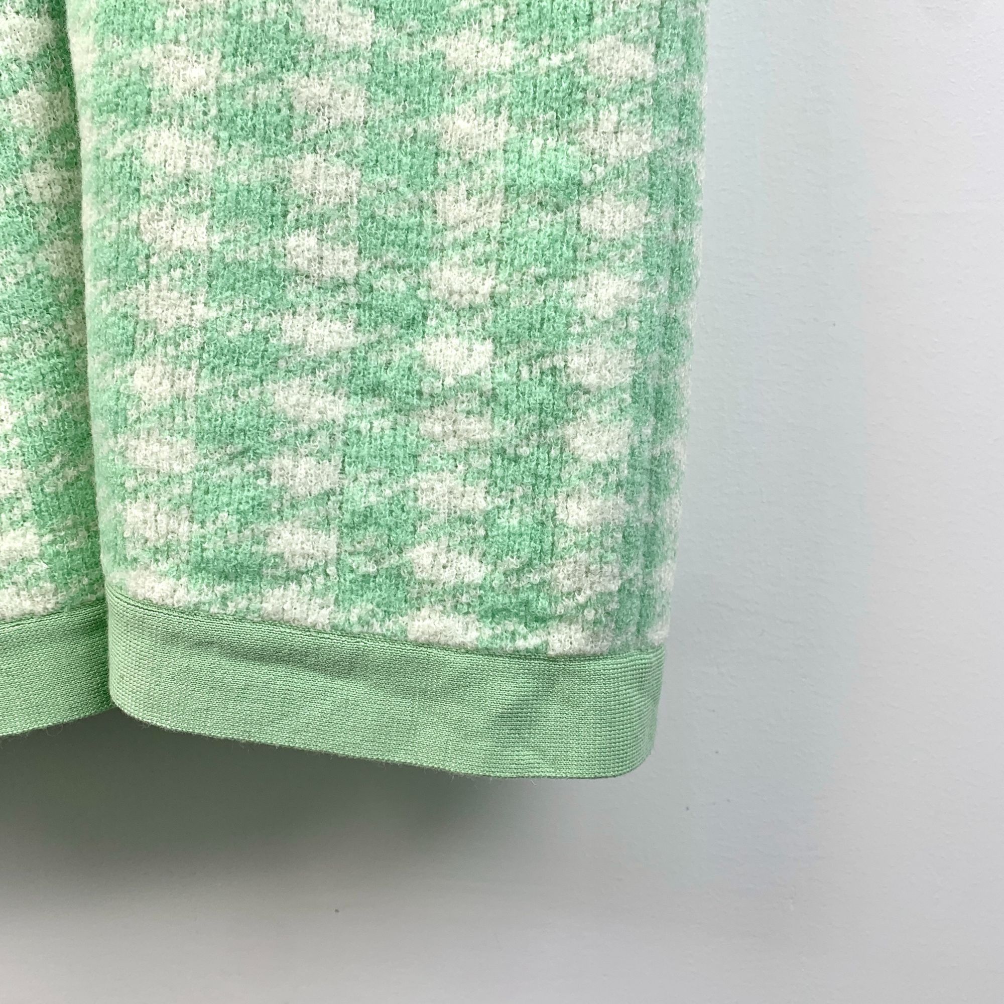 Miu Miu Miu Miu Green Checkered Knitted Cardigan Jacket With Pearl D Size M / US 6-8 / IT 42-44 - 5 Thumbnail