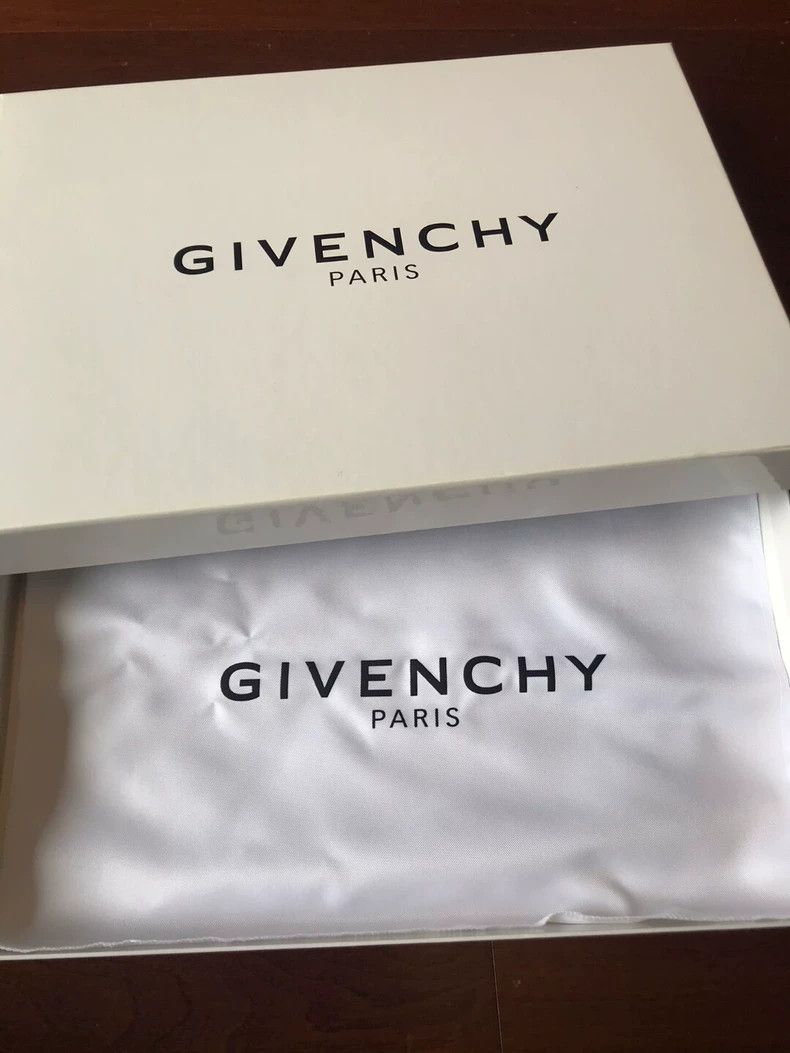 Givenchy Givenchy Black handbag Size ONE SIZE - 5 Thumbnail