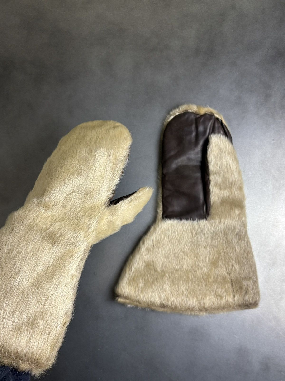 Leather × Vintage Vintage Sealskin Gauntlets Antique Seal Fur Mittens Gloves Size ONE SIZE - 17 Thumbnail