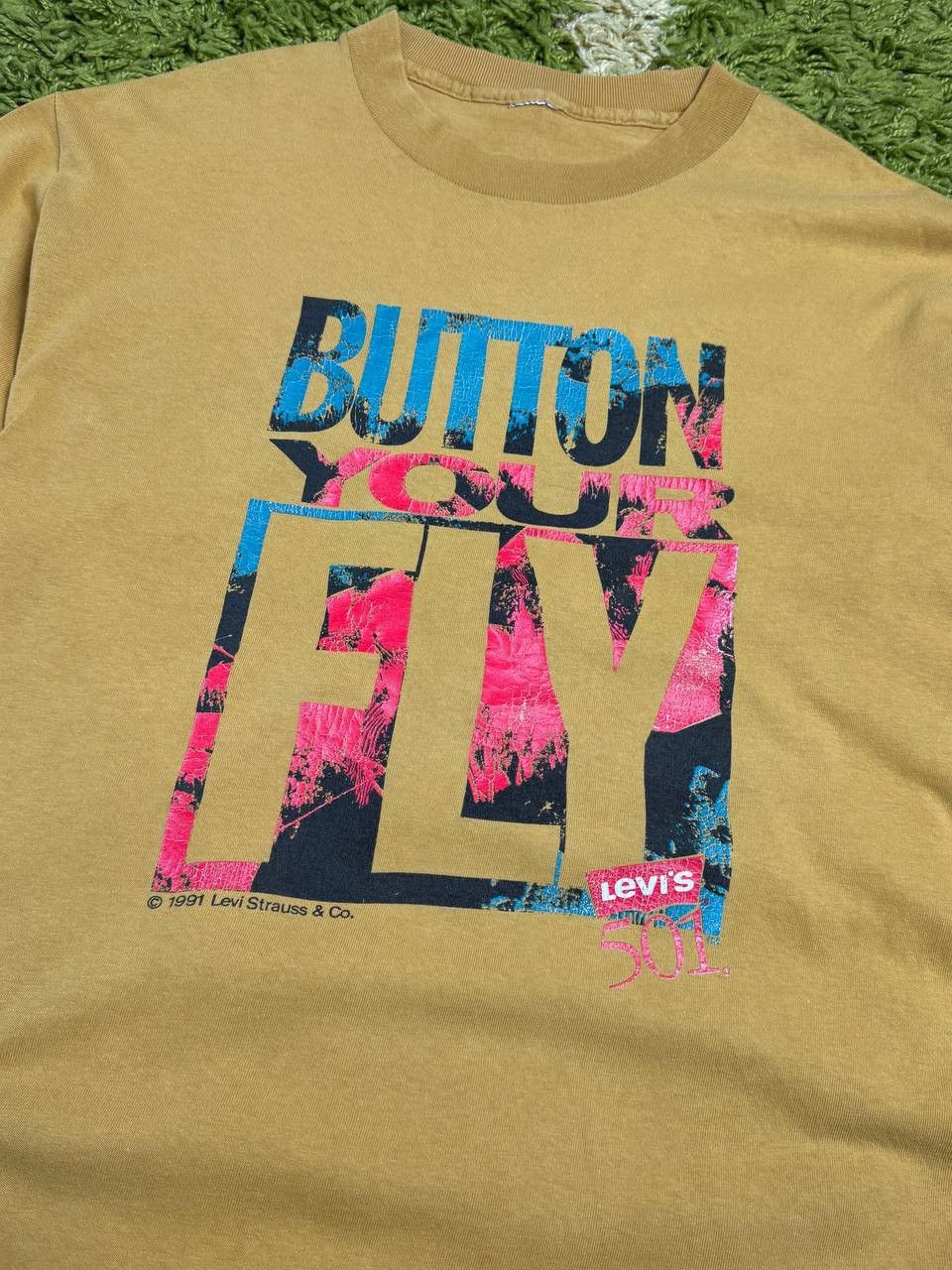 Levi's × Vintage Vintage Levis Hip Hop Style 1991 T Shirt Size US XL / EU 56 / 4 - 2 Thumbnail
