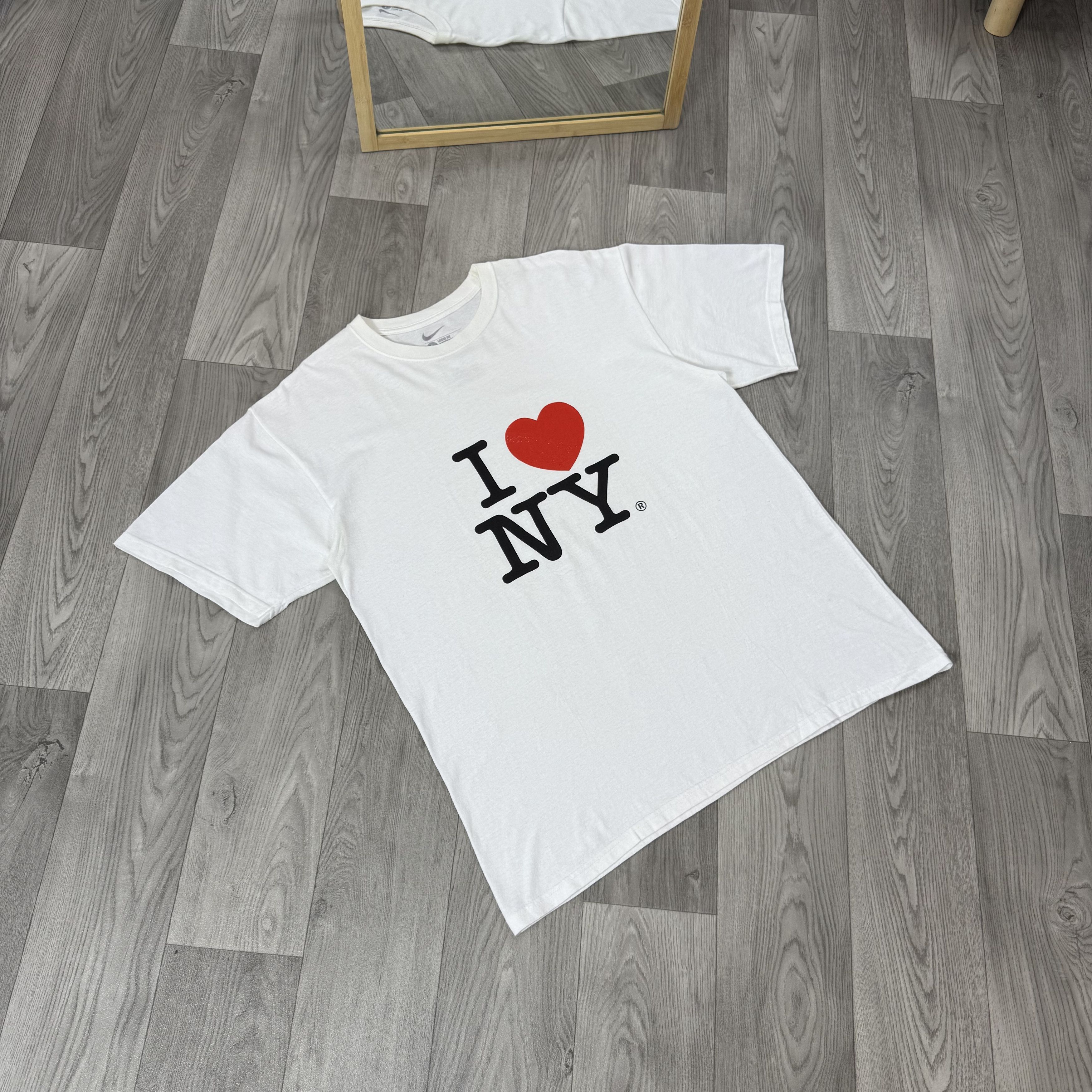 Nike Vintage Nike I Love New York 90s White Graphic Tee Shirt L Size US L / EU 52-54 / 3 - 2 Thumbnail
