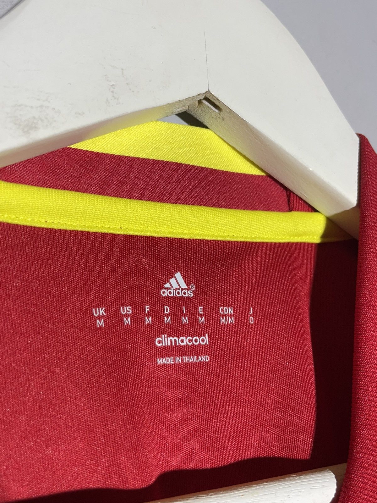 Adidas National Team Spain 2016 Adidas Home Y2k Football Shirt Size US M / EU 48-50 / 2 - 10 Thumbnail