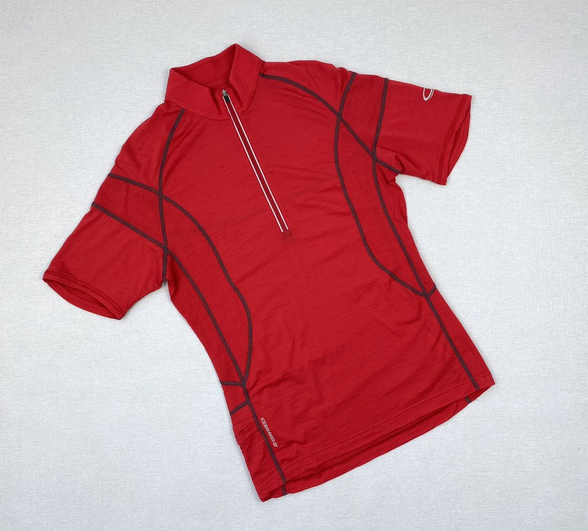 Icebreaker Icebreaker 150 Ultralite Merino Short Sleeve Shirt size S Size US S / EU 44-46 / 1 - 1 Thumbnail