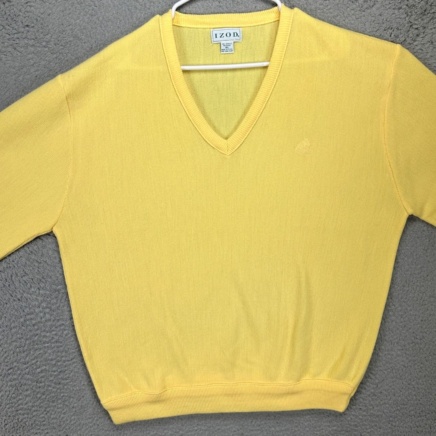 Izod VINTAGE Izod Sweater V-Neck Mens XL Yellow Pullover Long Sleeve Knit Pullover Breathsable 90s Preppy Men's Sweater Size US XL / EU 56 / 4 - 3 Thumbnail