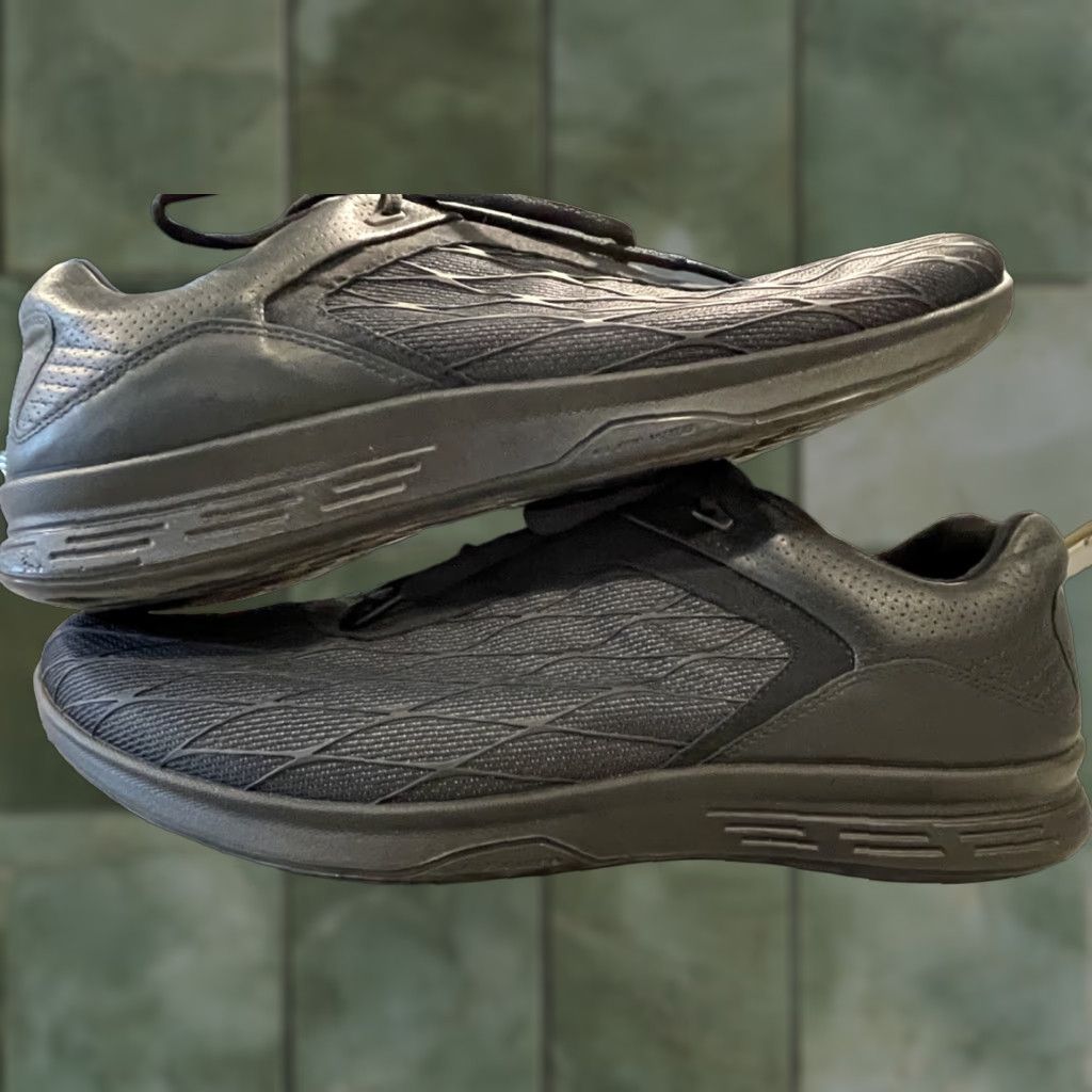 Ecco ECCO MENS EXCEED SPORT Black Casual Sneaker 13-13.5 Mens Leather Breathable Cushioned EUC Mariner Model Sports Shoes 47 US Size 13-13.5 Size US 13 / EU 46 - 1 Thumbnail