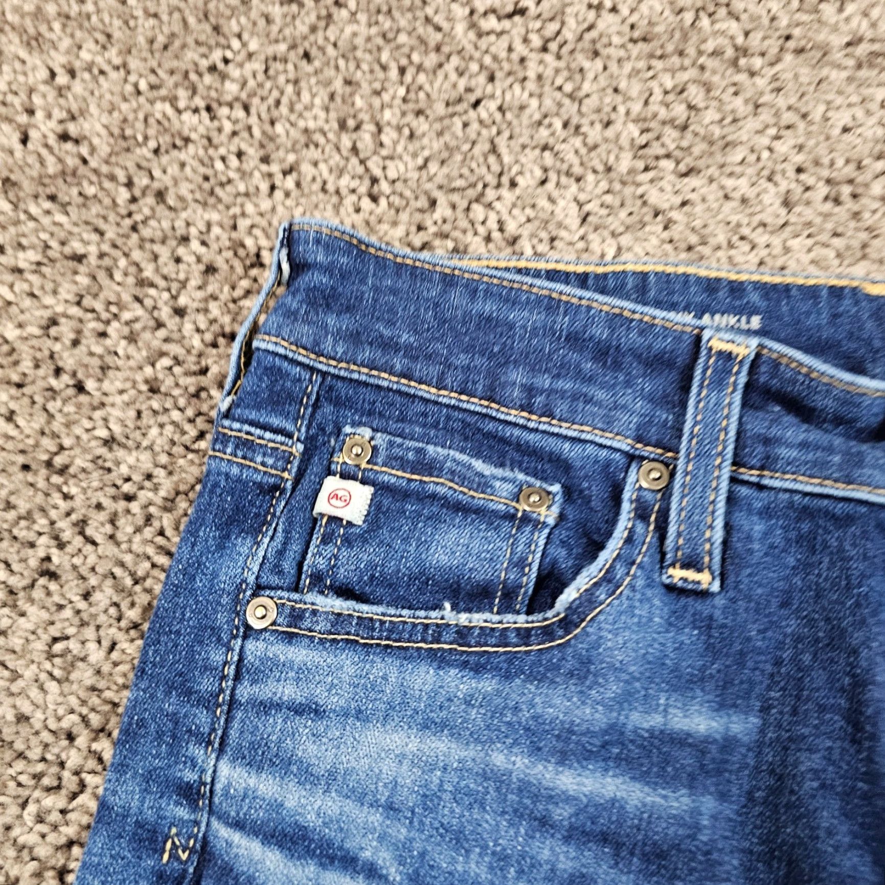 Vintage AG Adriano Goldschmied Jeans Skinny AG Farrah Dark Blue 26 Regular Inseam 28 Women denim, distressed, stretch, blue jeans, 90s-inspired? (adjust) Size 26" / US 2 / IT 38 - 3 Thumbnail