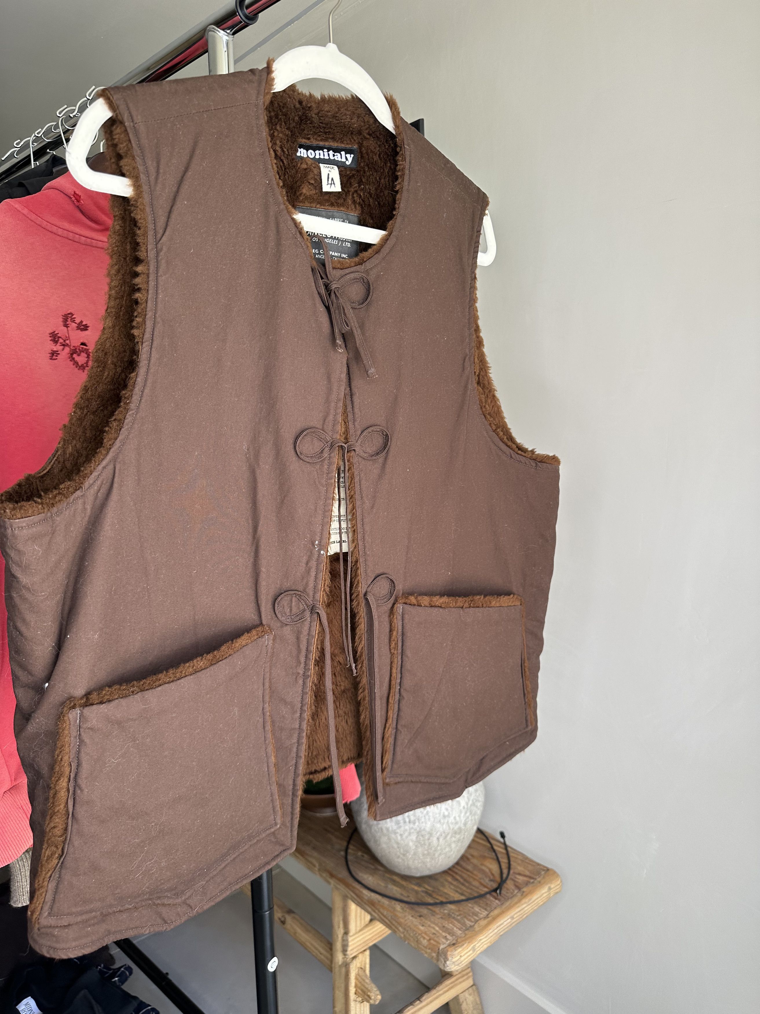 Monitaly Monitaly faux fur brown vest Size US L / EU 52-54 / 3 - 3 Thumbnail