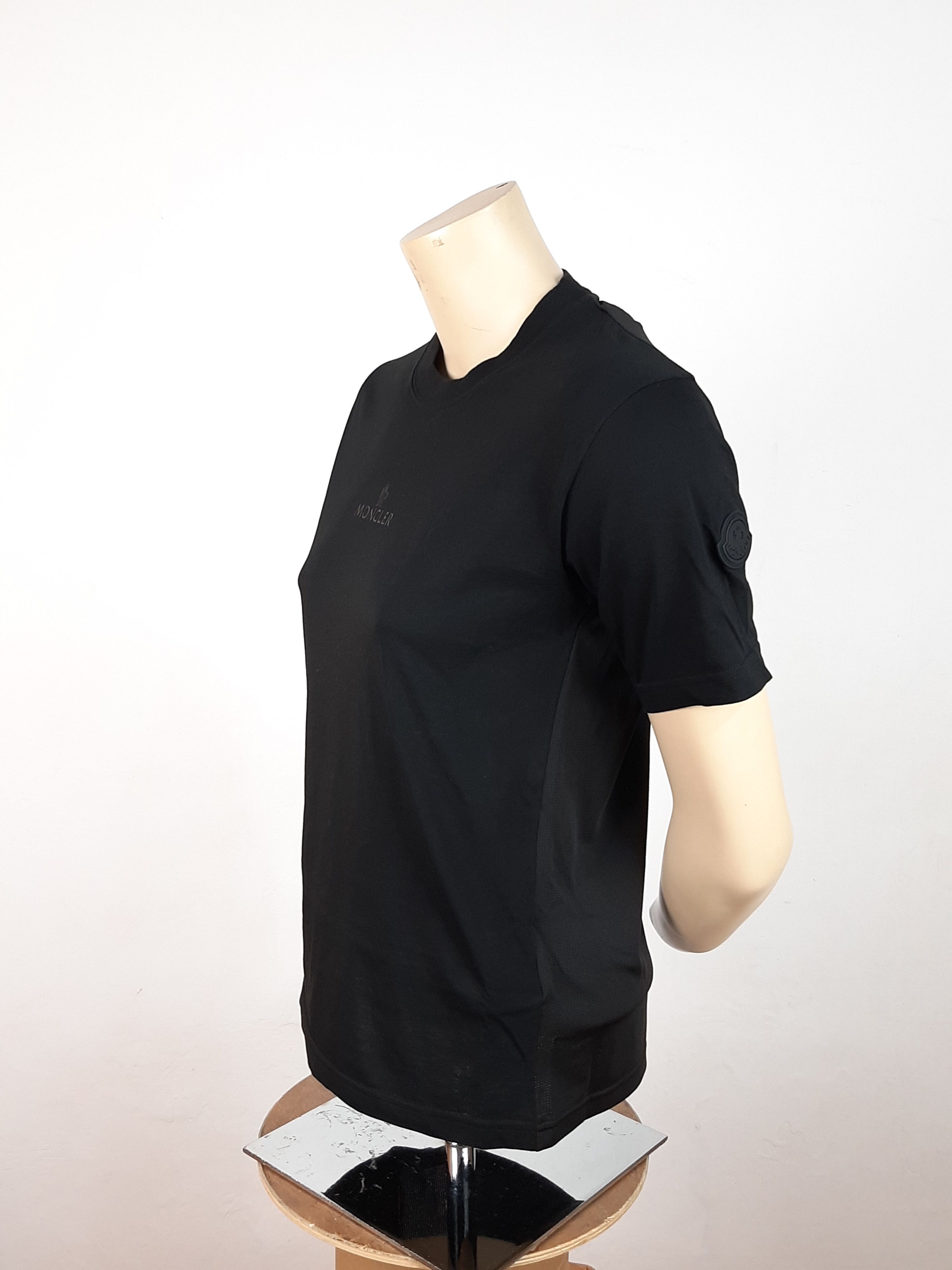Moncler Moncler T-Shirt Black Women's Size S Mesh Back Size S / US 4 / IT 40 - 2 Thumbnail