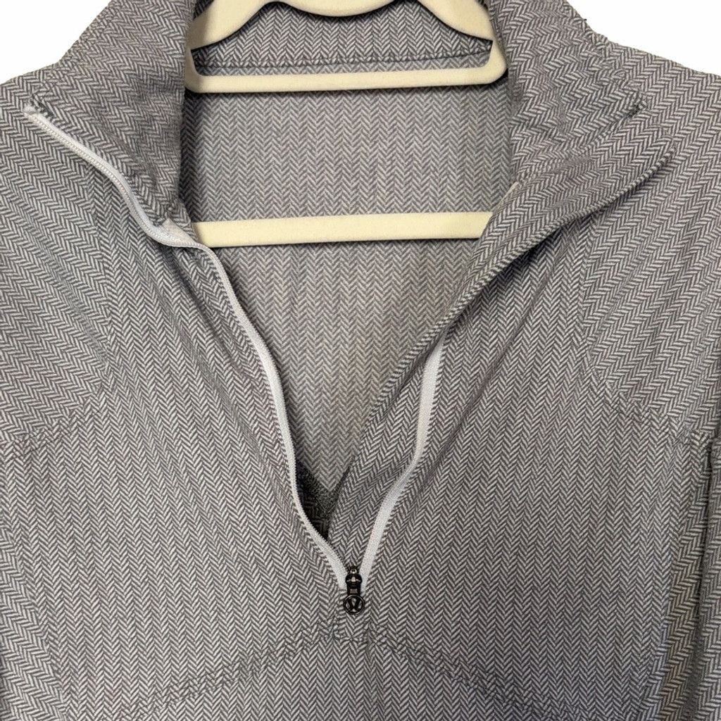 Lululemon Lululemon Kanto Catch Me 1/2 Zip | EUC | Sz 8 Size M / US 6-8 / IT 42-44 - 4 Thumbnail