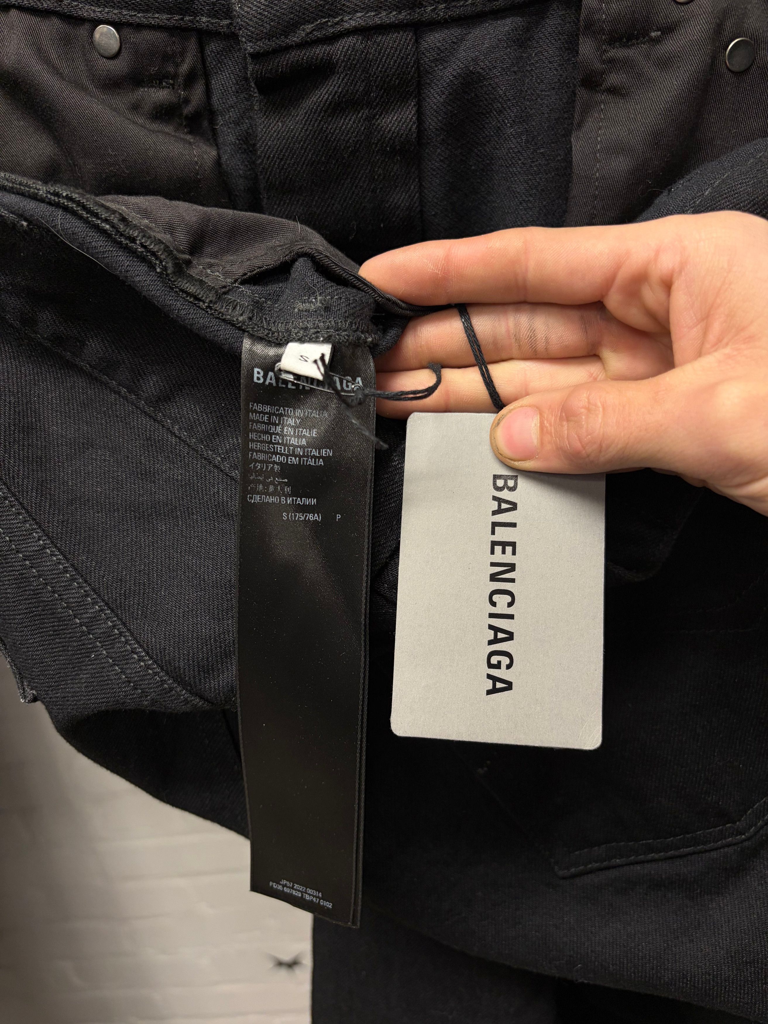 Balenciaga 2022 Balenciaga ‘Lost Tape’ Heelbite Black Flared Leg Denim Size US 34 / EU 50 - 6 Thumbnail