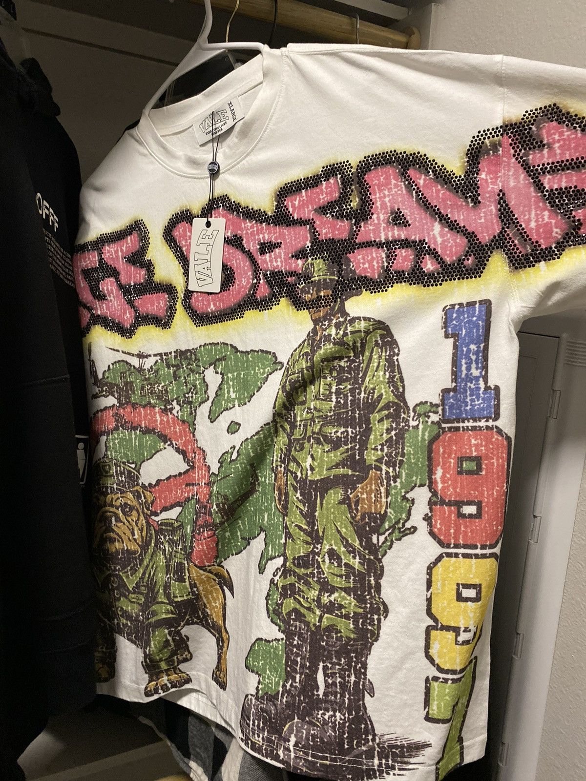Vale Vale T shirt, Size US XL / EU 56 / 4 - 1 Thumbnail