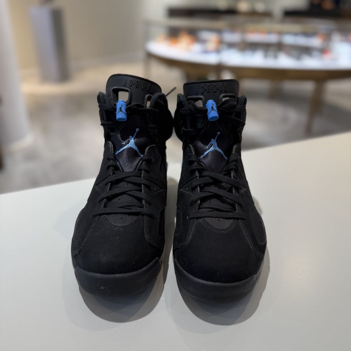 Jordan Brand Air Jordan 6 Retro UNC Size US 10 / EU 43 - 4 Thumbnail