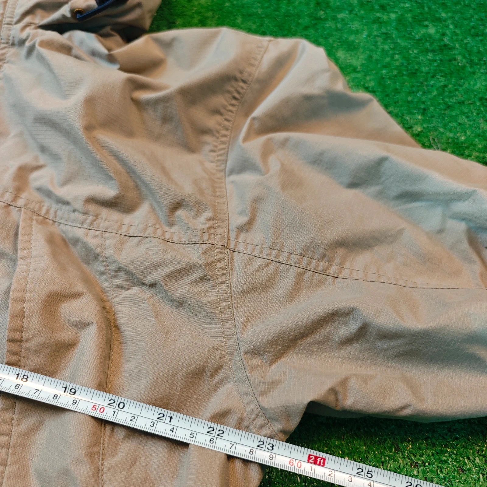 Helly Hansen Vintage Helly Hansen Jacket Mens Small Full zip beige 90s Size US S / EU 44-46 / 1 - 10 Thumbnail