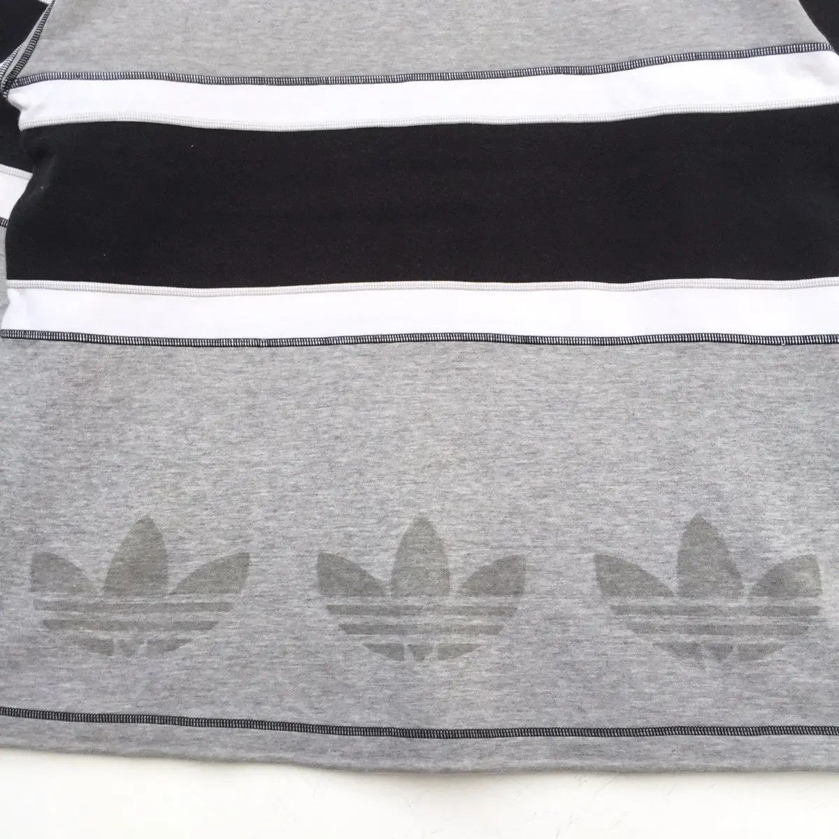 Adidas Vintage 90s Adidas Trefoil Big Logo Sweatshirt | L | Hype Size US L / EU 52-54 / 3 - 5 Thumbnail