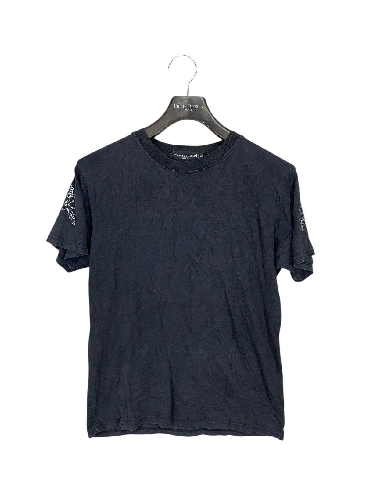 Mastermind Japan Mastermind japan tshirt back hit skull and pistol very rare Size US M / EU 48-50 / 2 - 5 Thumbnail