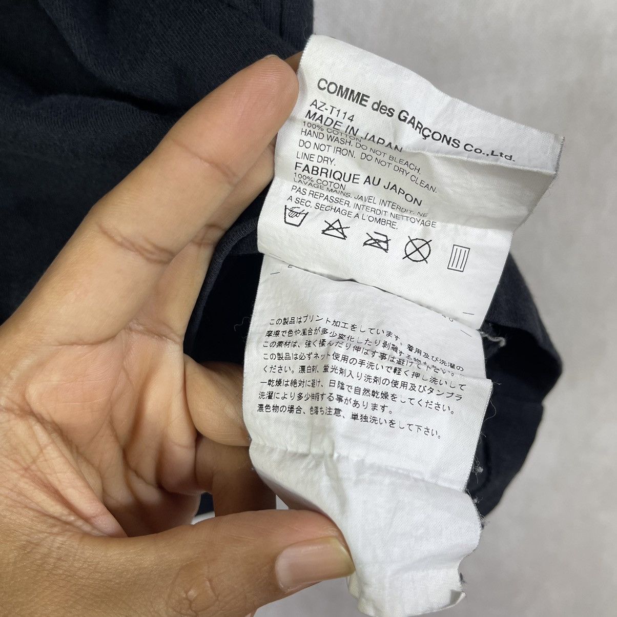 Comme des Garcons × Comme des Garcons PLAY Fades! Comme Des Garcons Play Upside Logo Fade Out Tee Size US L / EU 52-54 / 3 - 9 Thumbnail