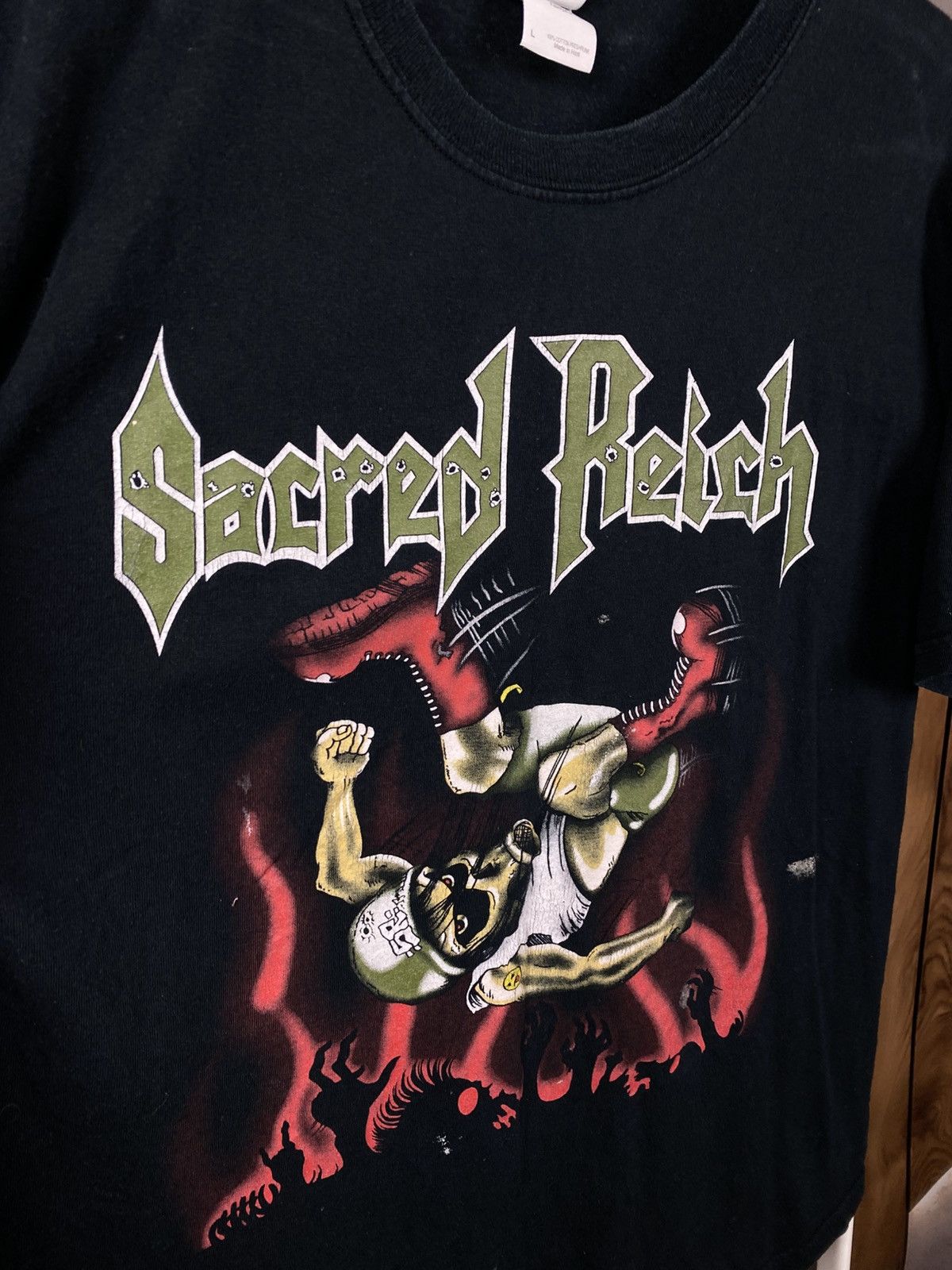 Band Tees 🎸Vintage 2009 T-Shirt Sacred Reich Sumer World Tour Tee🎸 Size US L / EU 52-54 / 3 - 3 Thumbnail