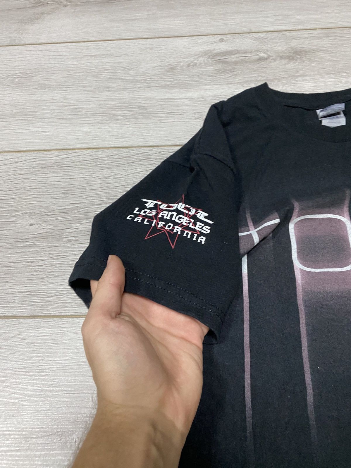 Band Tees Tool monster print tee vintage Gildan t-shirt Size US M / EU 48-50 / 2 - 3 Thumbnail