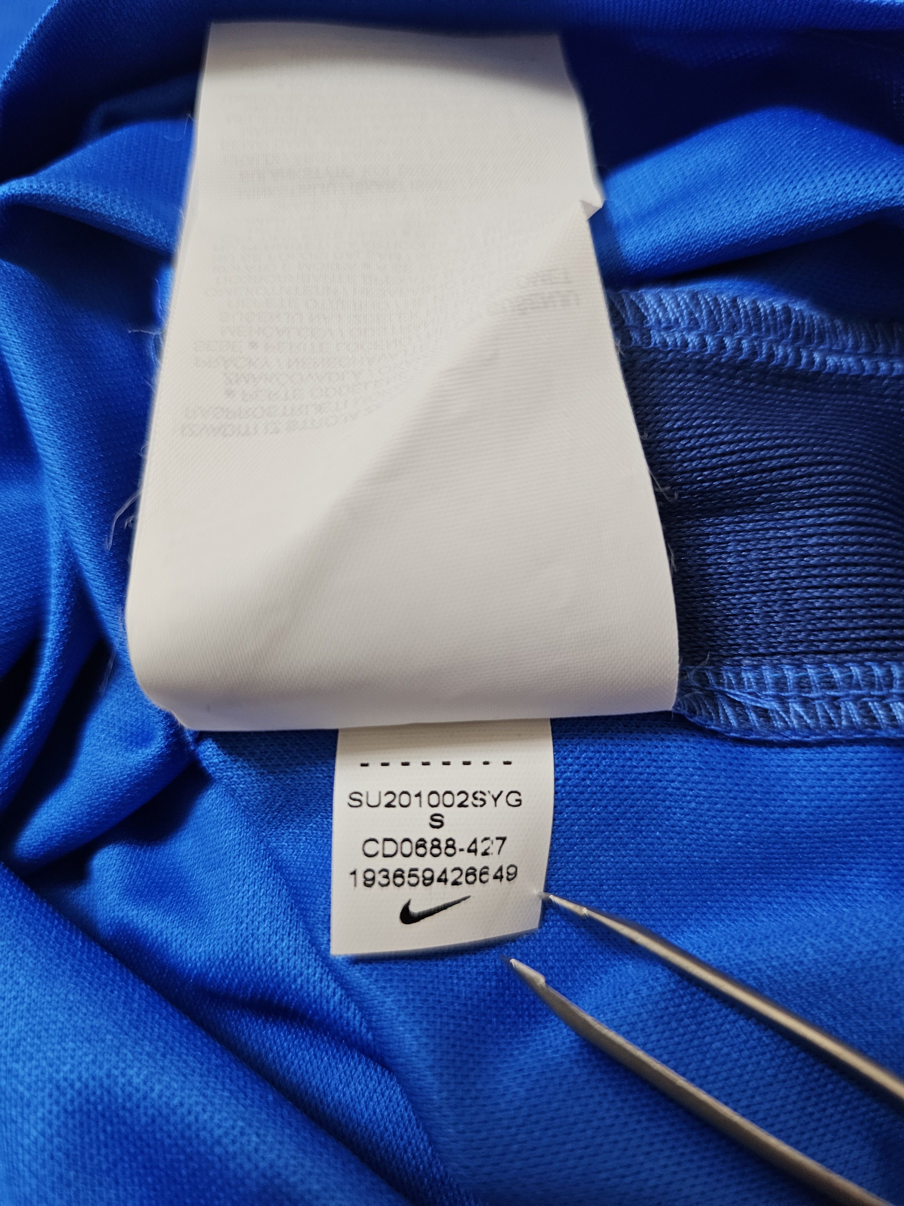 Nike BRAZIL 2021 2022 NEYMAR AWAY FOOTBALL SHIRT SOCCER JERSEY Size US S / EU 44-46 / 1 - 9 Thumbnail