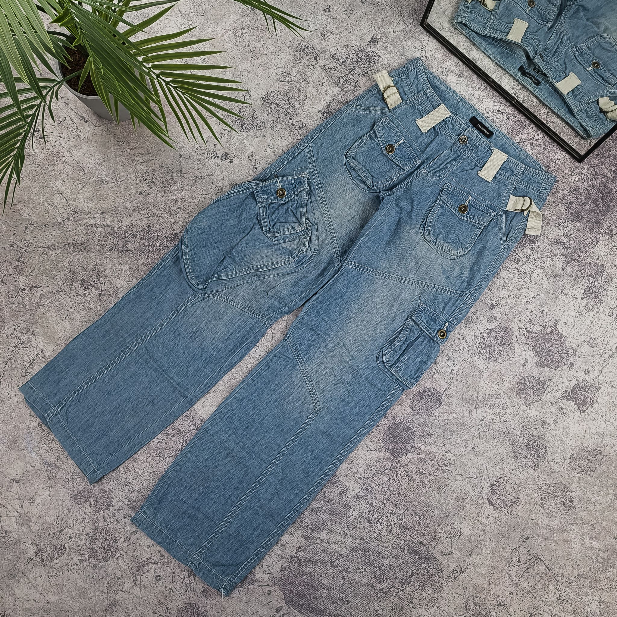 Dsquared2 cargo Dsquared2 jeans Size US 30 / EU 46 - 1 Thumbnail