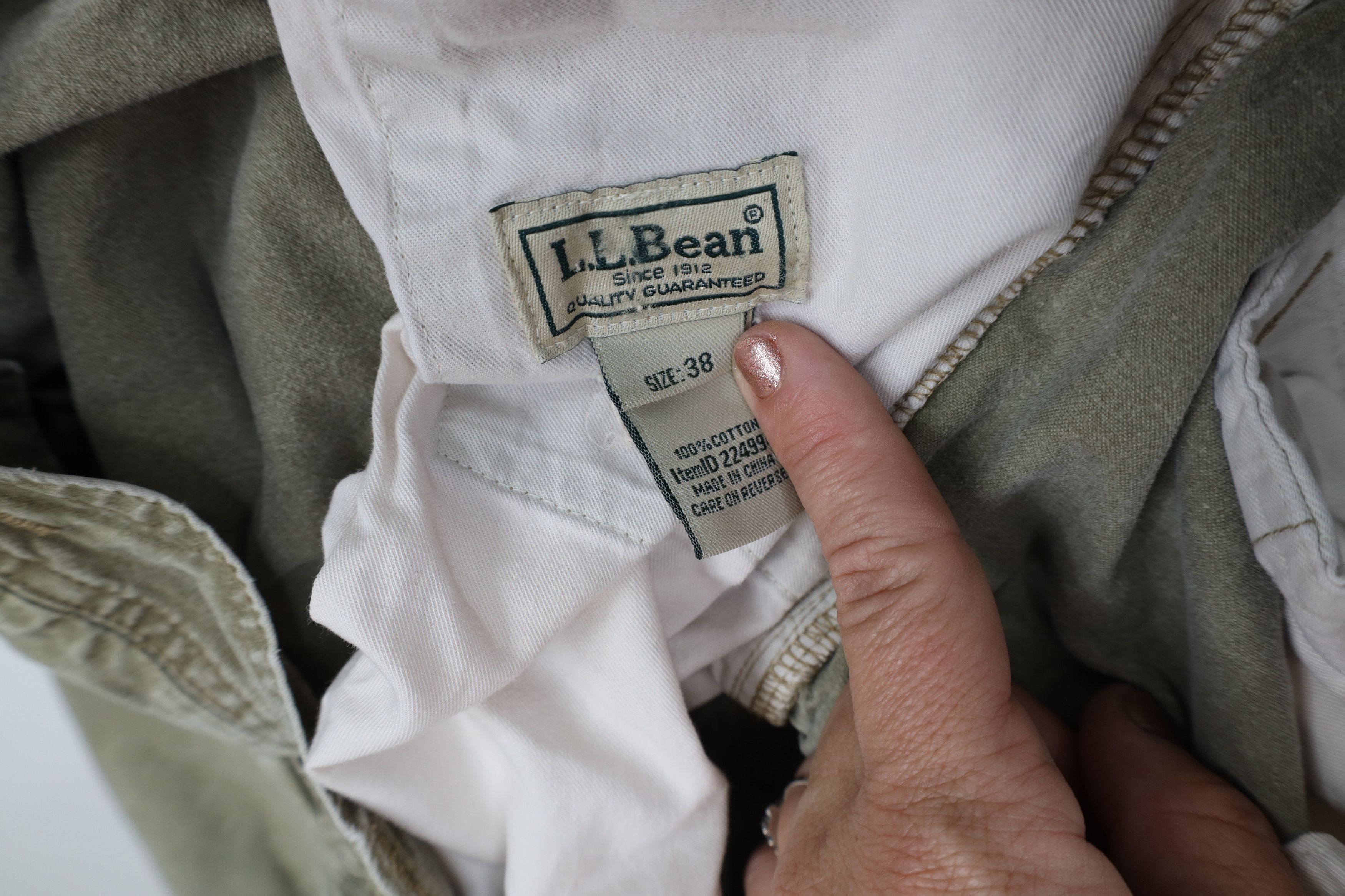 L.L. Bean Vintage 90s LL Bean Faded Stonewash Above Knee Cargo Shorts Size US 38 / EU 54 - 8 Thumbnail
