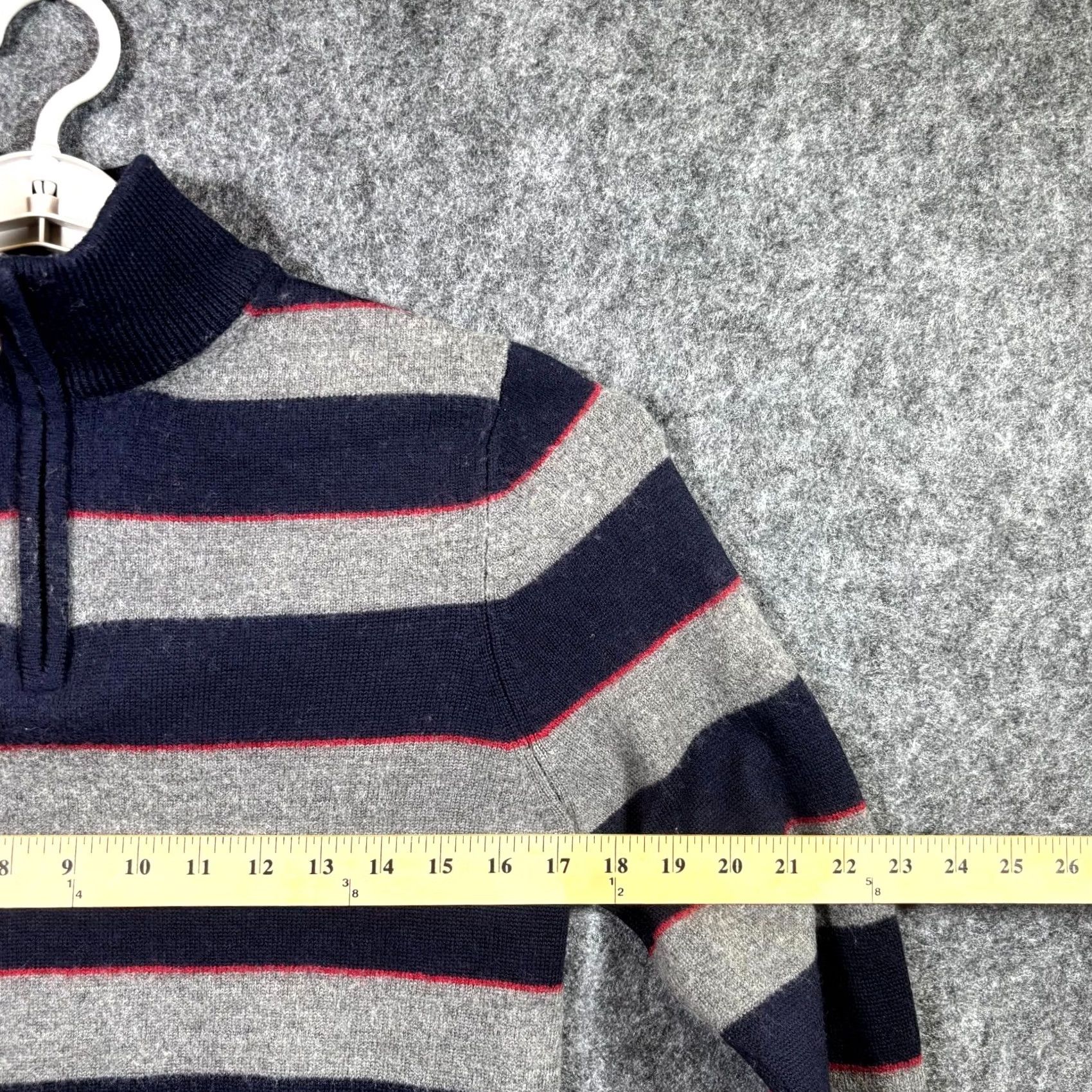 Brooks Brothers Brooks Brothers Sweater Mens S Navy Gray Striped 100% Merino Wool 1/4 Zip Cozy Size US S / EU 44-46 / 1 - 4 Thumbnail