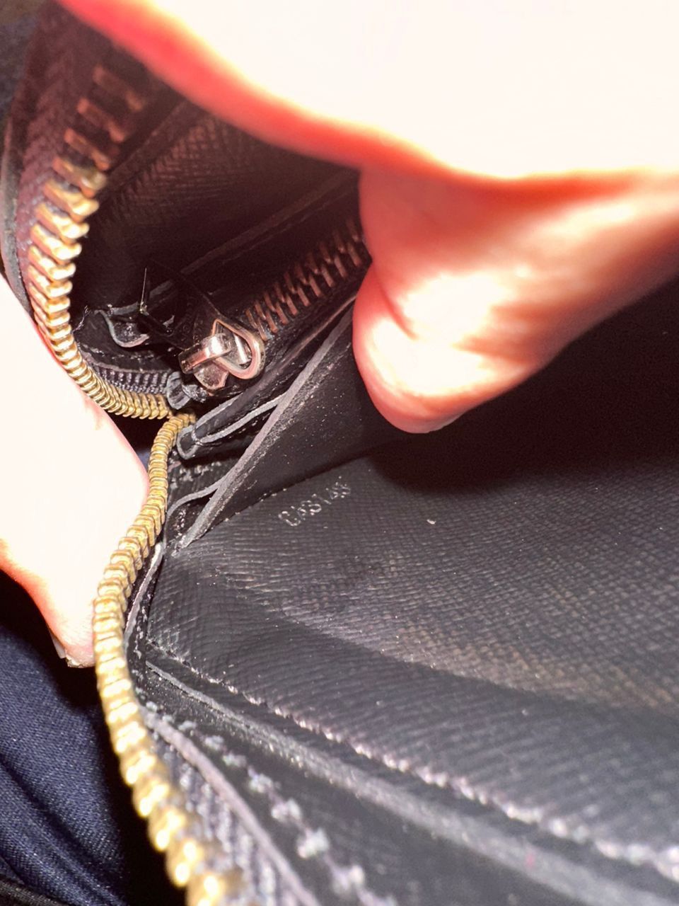 Louis Vuitton Authentic Louis Vuitton Zippy XL Wallet Size ONE SIZE - 8 Thumbnail
