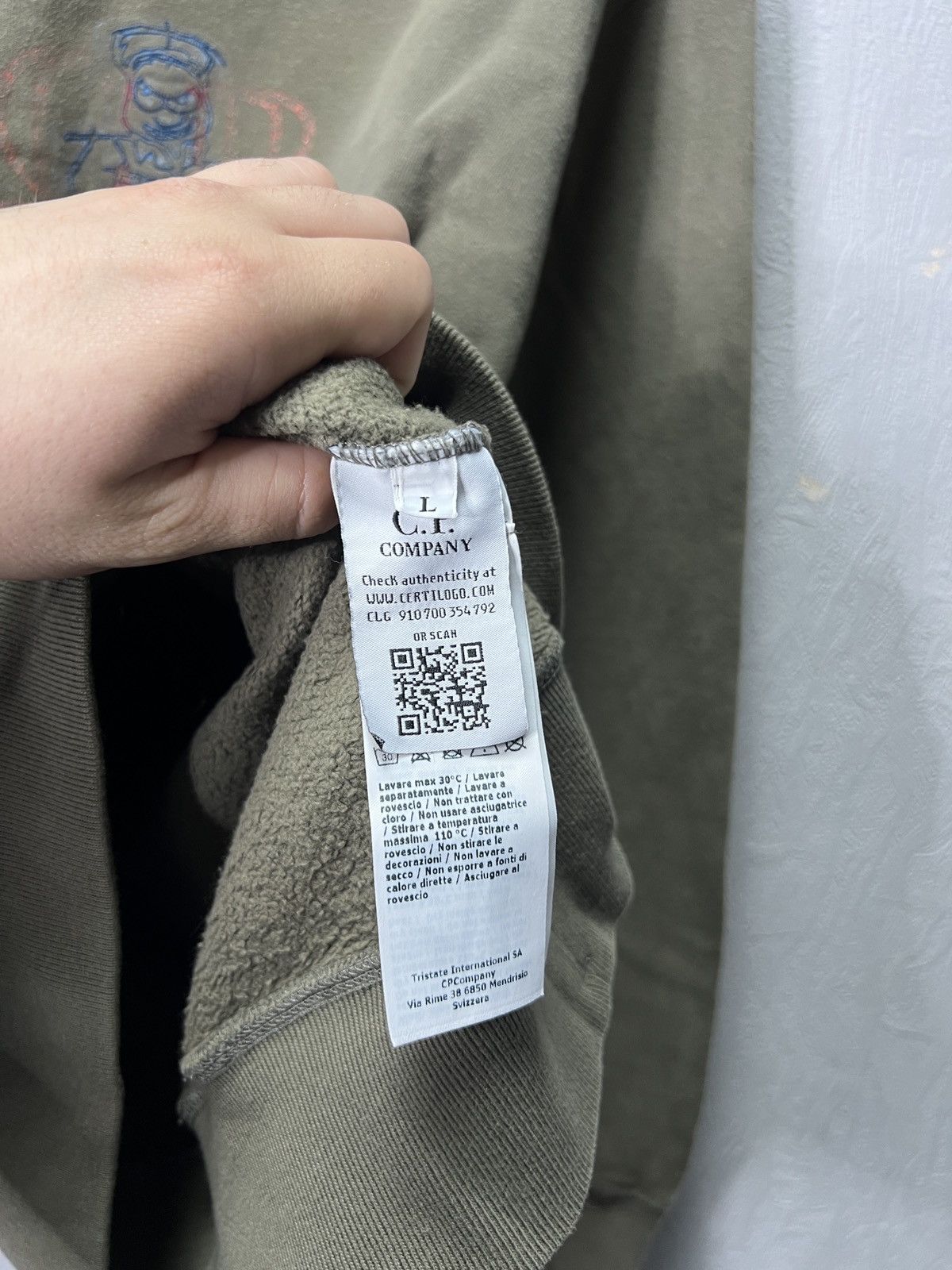 C.P. Company C.P. Company Embroidered Graphic Sweatshirt Size L Size US L / EU 52-54 / 3 - 7 Thumbnail