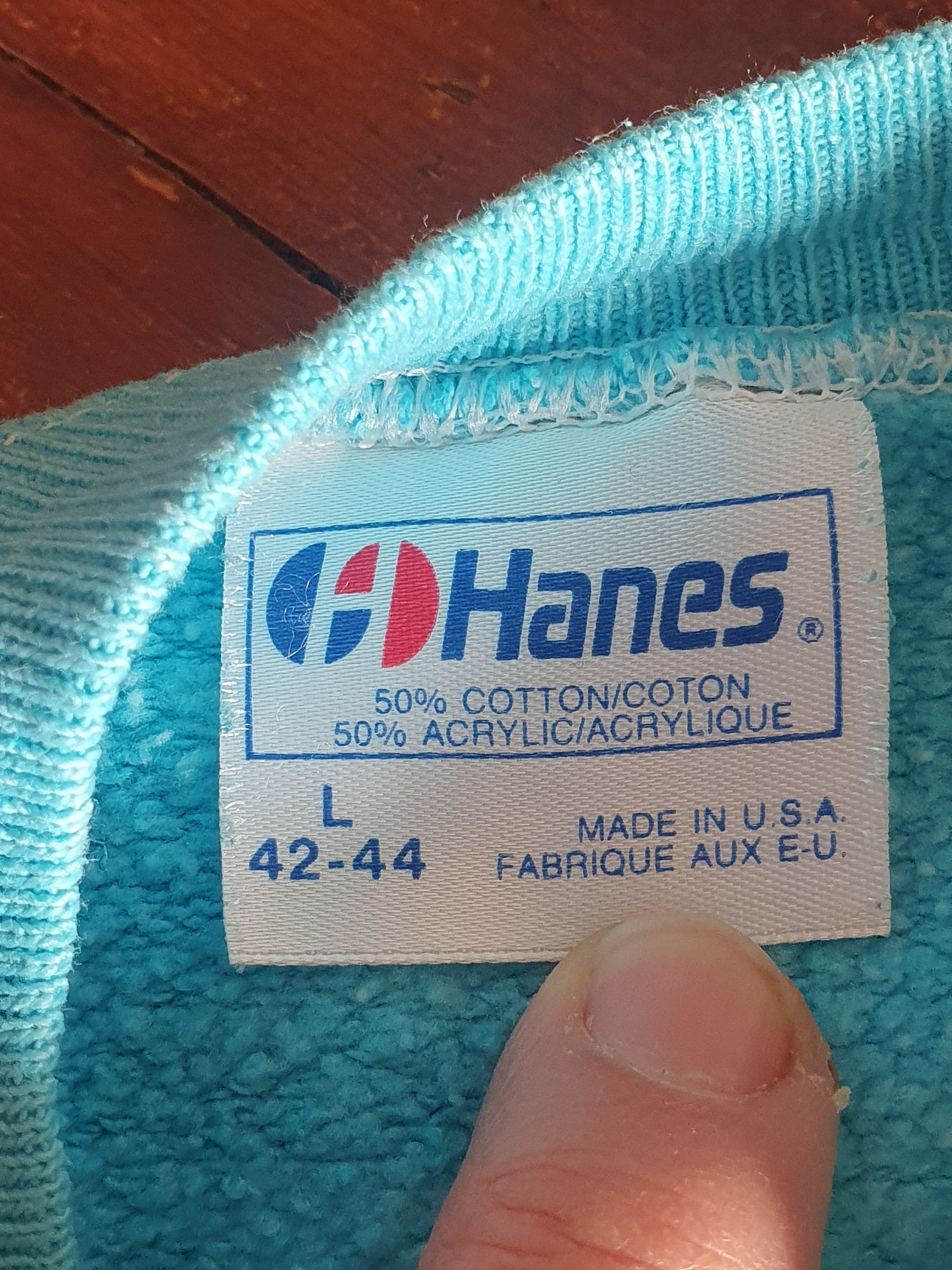 Hanes × Vintage Oregard Ski Team Val Thorens 1986 Vintage sweatshirt sz L? Size US L / EU 52-54 / 3 - 5 Thumbnail