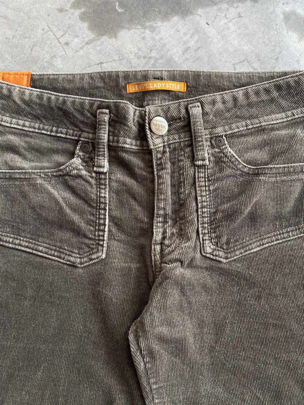Chocolate × Levi's × Vintage Flare Levis Corduroy Brown Army Chocolate p172 Size 31" - 10 Thumbnail