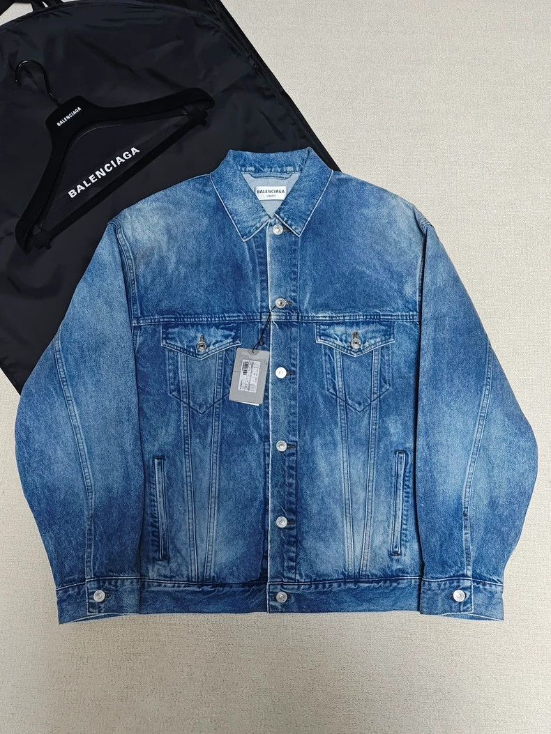 Balenciaga Balenciaga 22ss spray paint graffiti double B luminous den Size US XS / EU 42 / 0 - 2 Thumbnail
