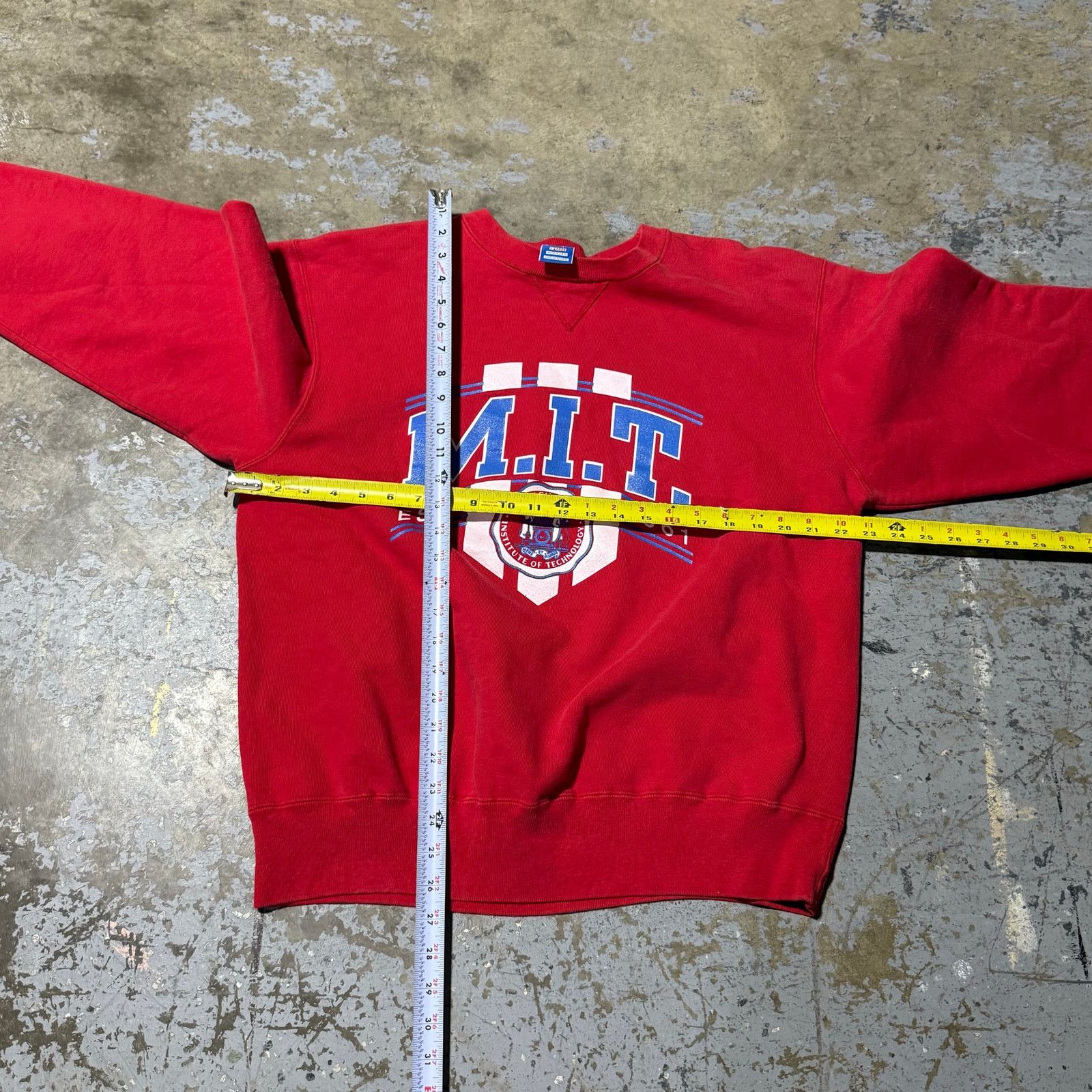 Champion 90’s M.I.T. Massachusetts Of Technology Champion Crewneck Size US L / EU 52-54 / 3 - 5 Thumbnail
