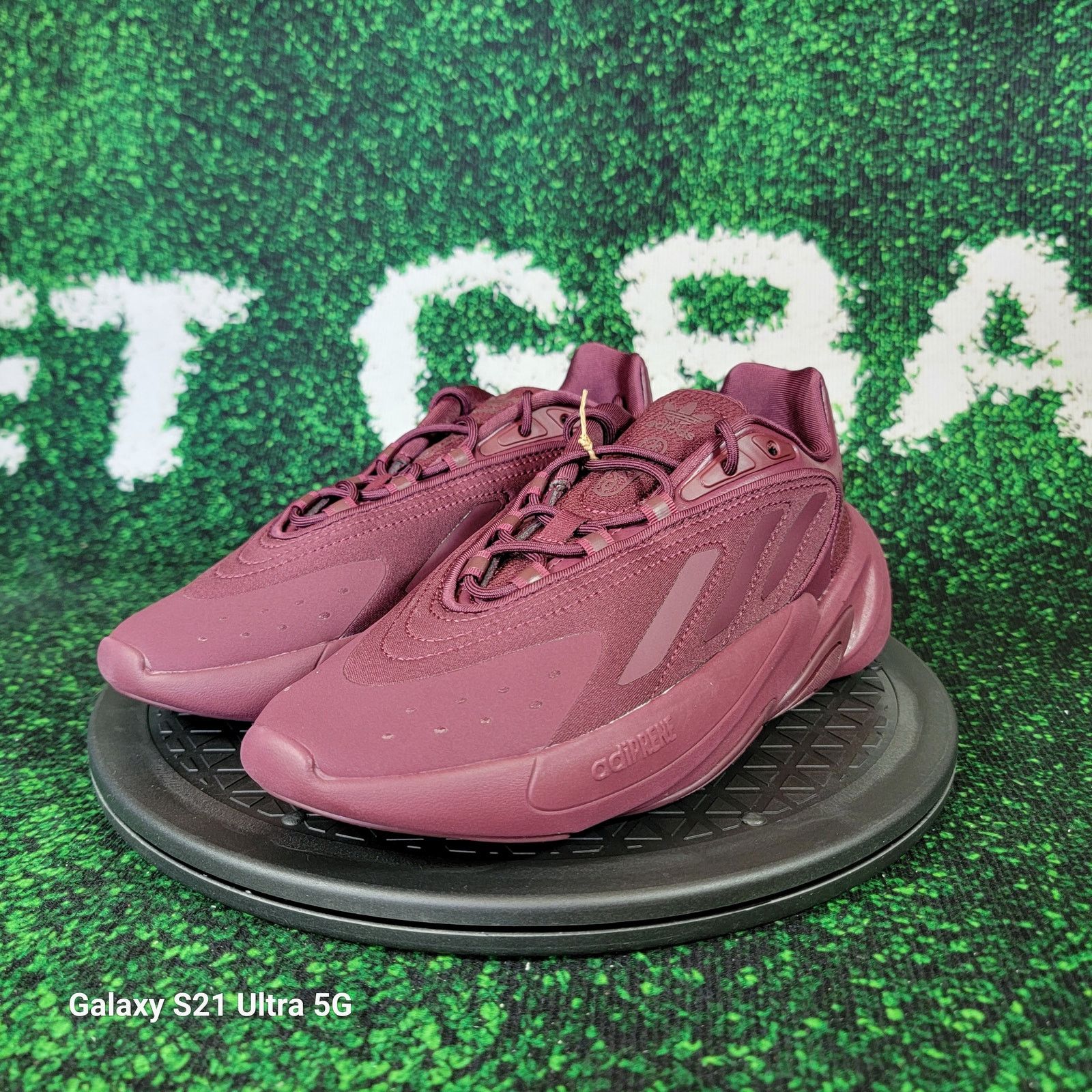 Adidas Ozelia Jr IG7469 GS Maroon Sz 5