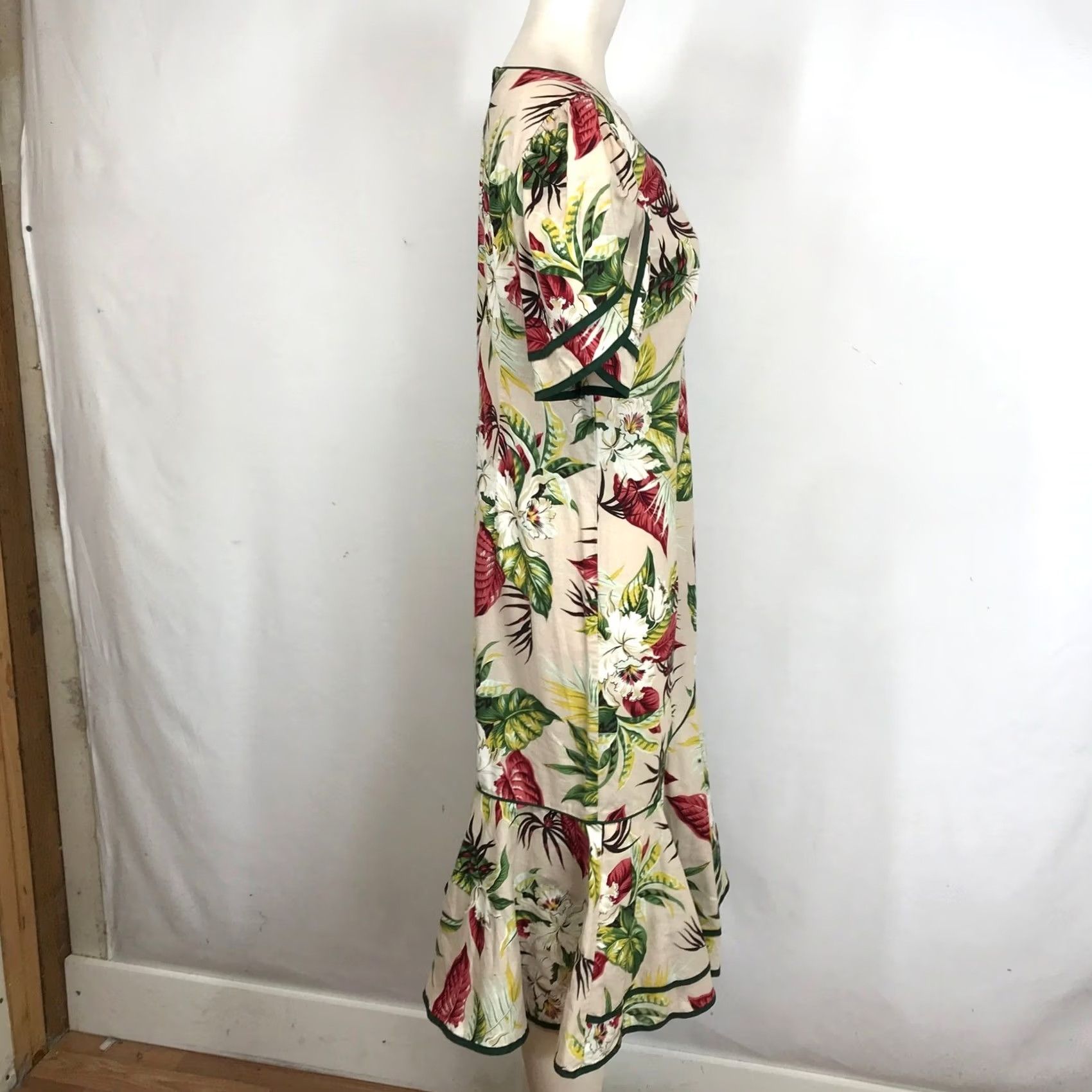 Vintage VINTAGE Unbranded Floral Midi Dress Puff Sleeve Ruffle Hem Square Neck Casual, Party/Cocktail Women Small Cream Sundress, A-Line, Rayon, 2 Size XS / US 0-2 / IT 36-38 - 4 Thumbnail