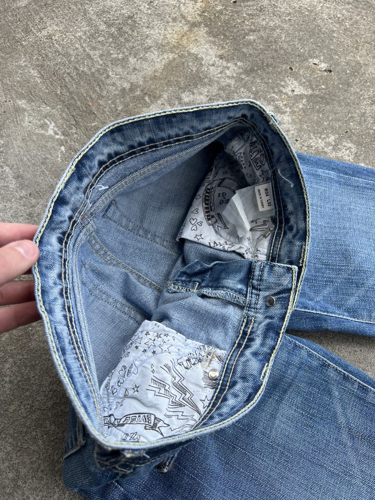Evisu × Puma Evisu x Puma Jeans big logo Rare evisu jeans Size 28" / US 6 / IT 42 - 12 Thumbnail