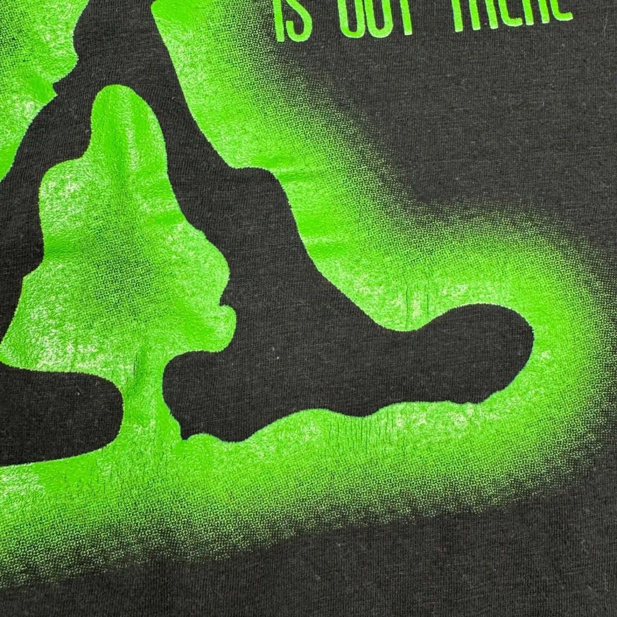 Vintage X FILES IS OUT THERE VINTAGE T-SHIRT SINGLE STITCH RARE TEE Size US XL / EU 56 / 4 - 8 Thumbnail